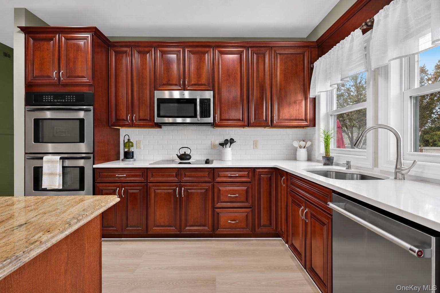 2021 Decatur Avenue — photo 10