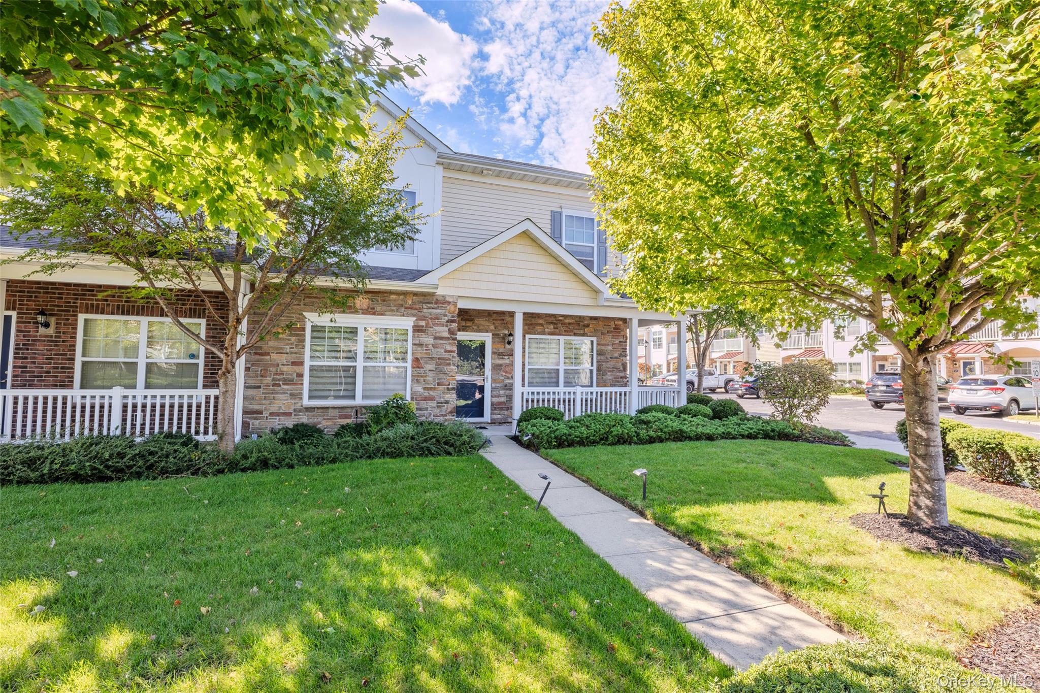 110 Millie Court — photo 2