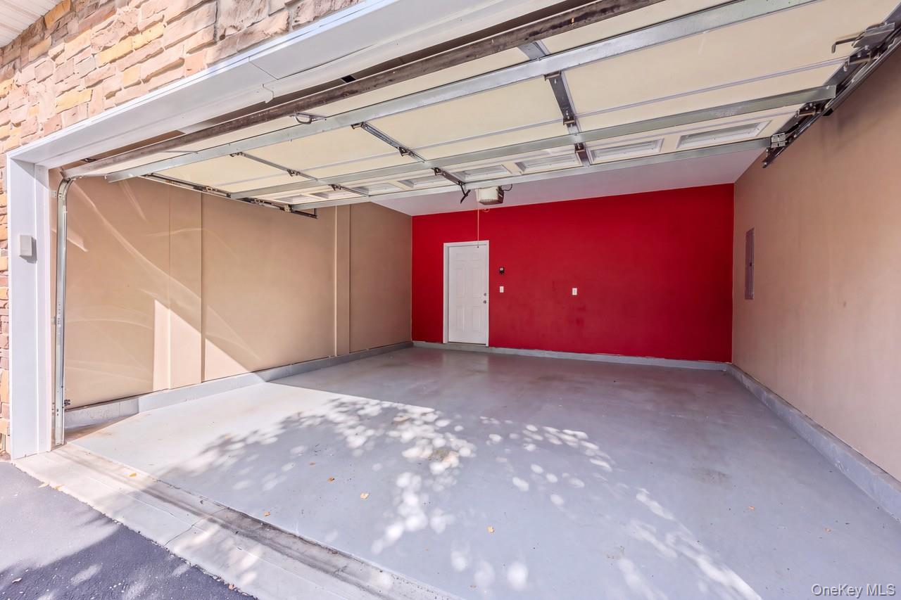 110 Millie Court — photo 43