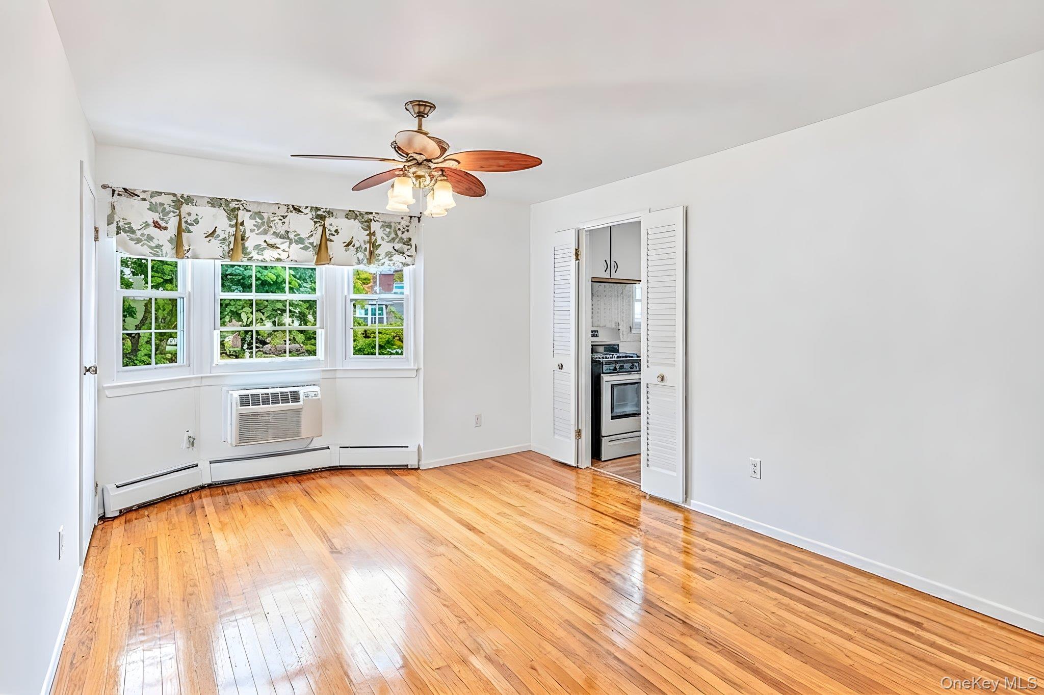 3221 Wilshire Lane #21E — photo 6