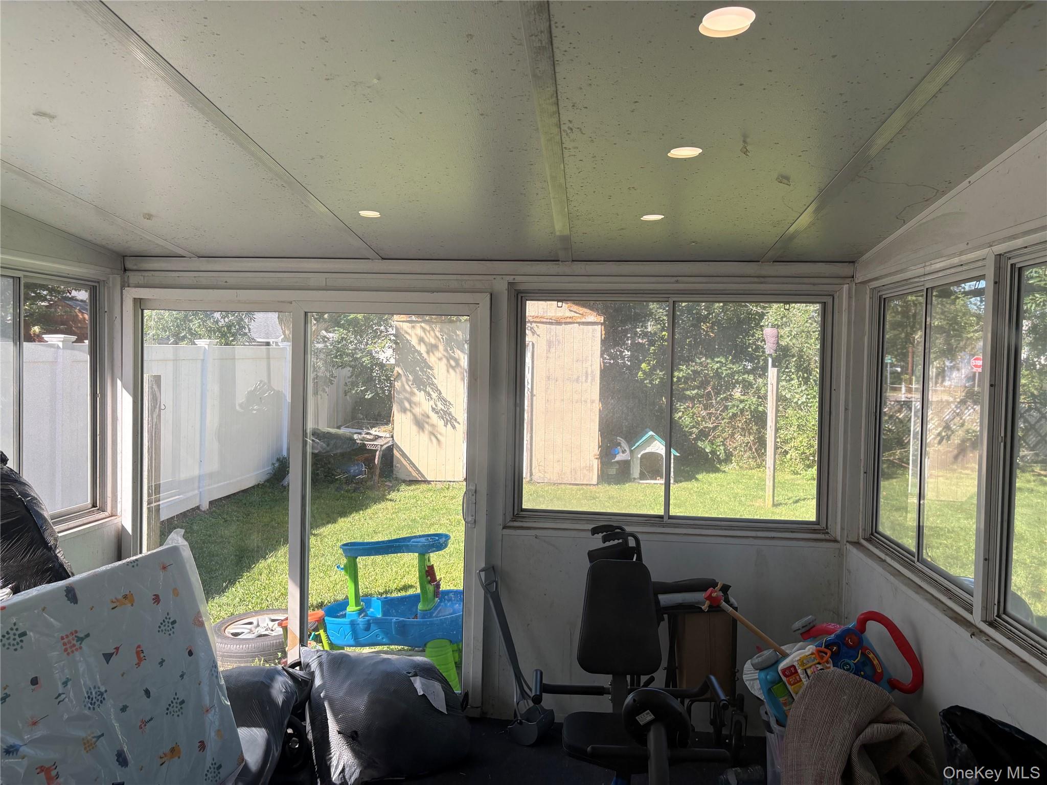 59 Williams Avenue — photo 27