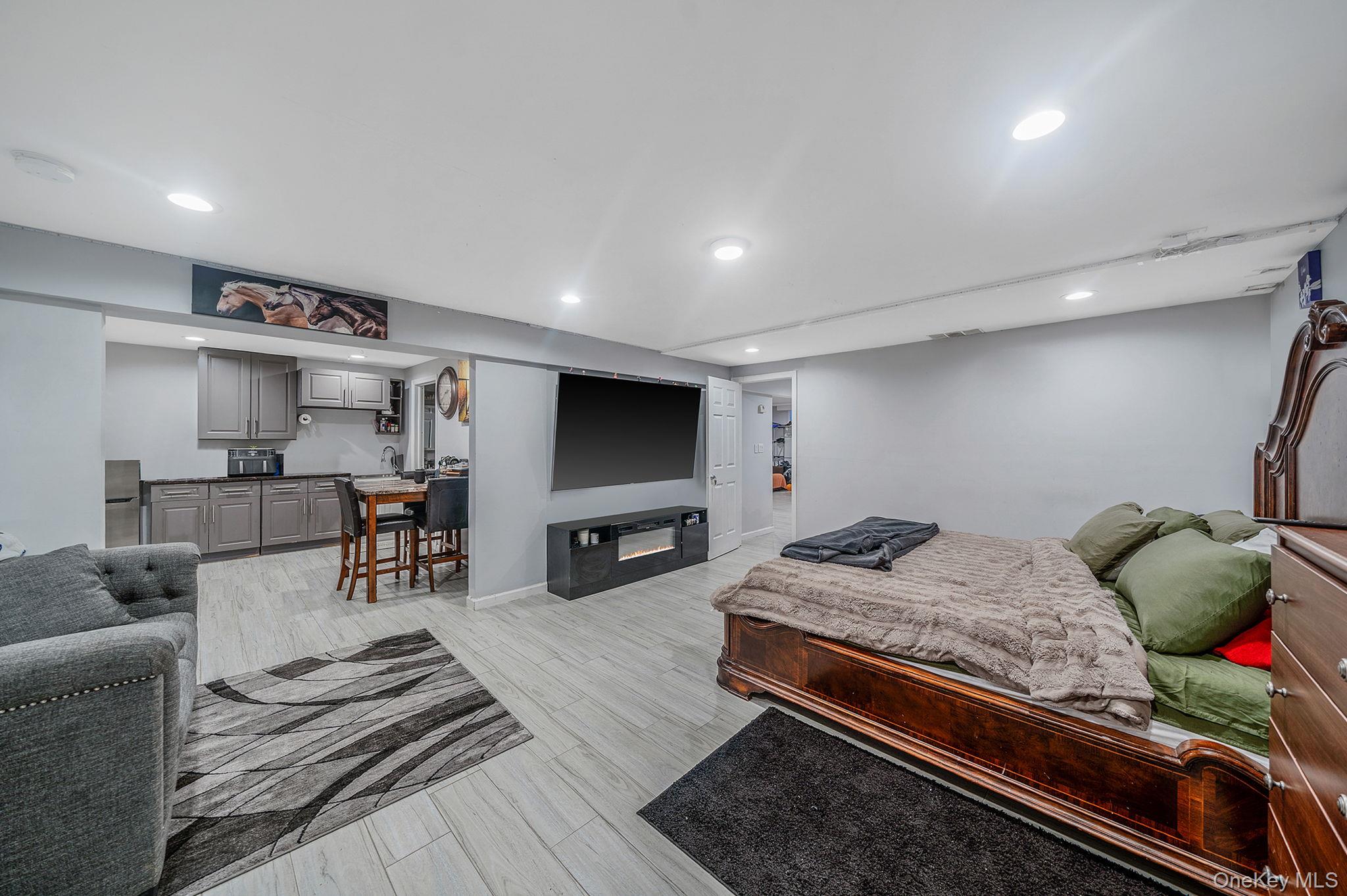 6 Denmark Court — photo 24