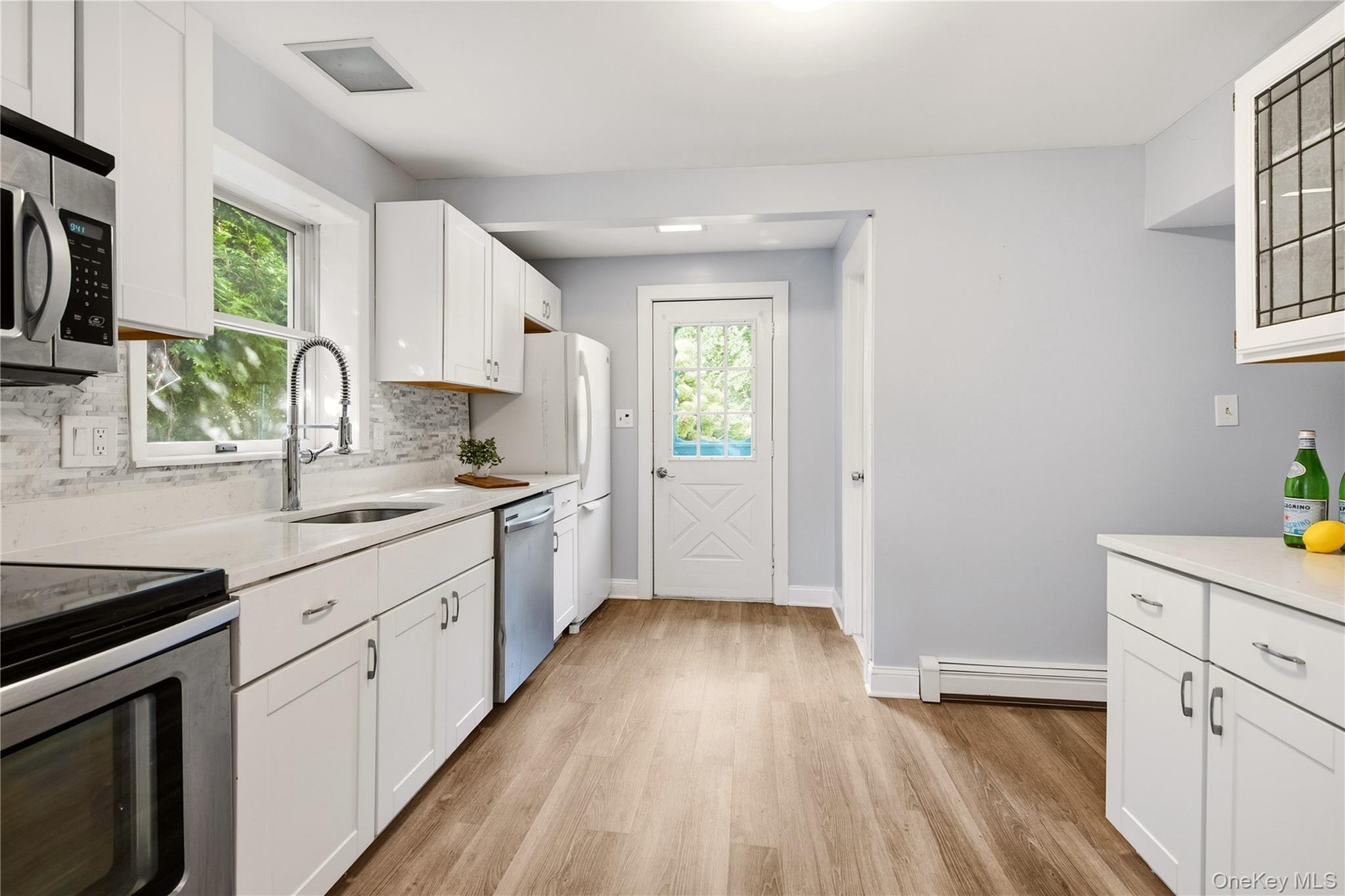 97A Bay Avenue — photo 11