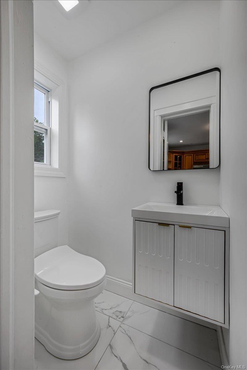 336 Seaman Avenue — photo 8