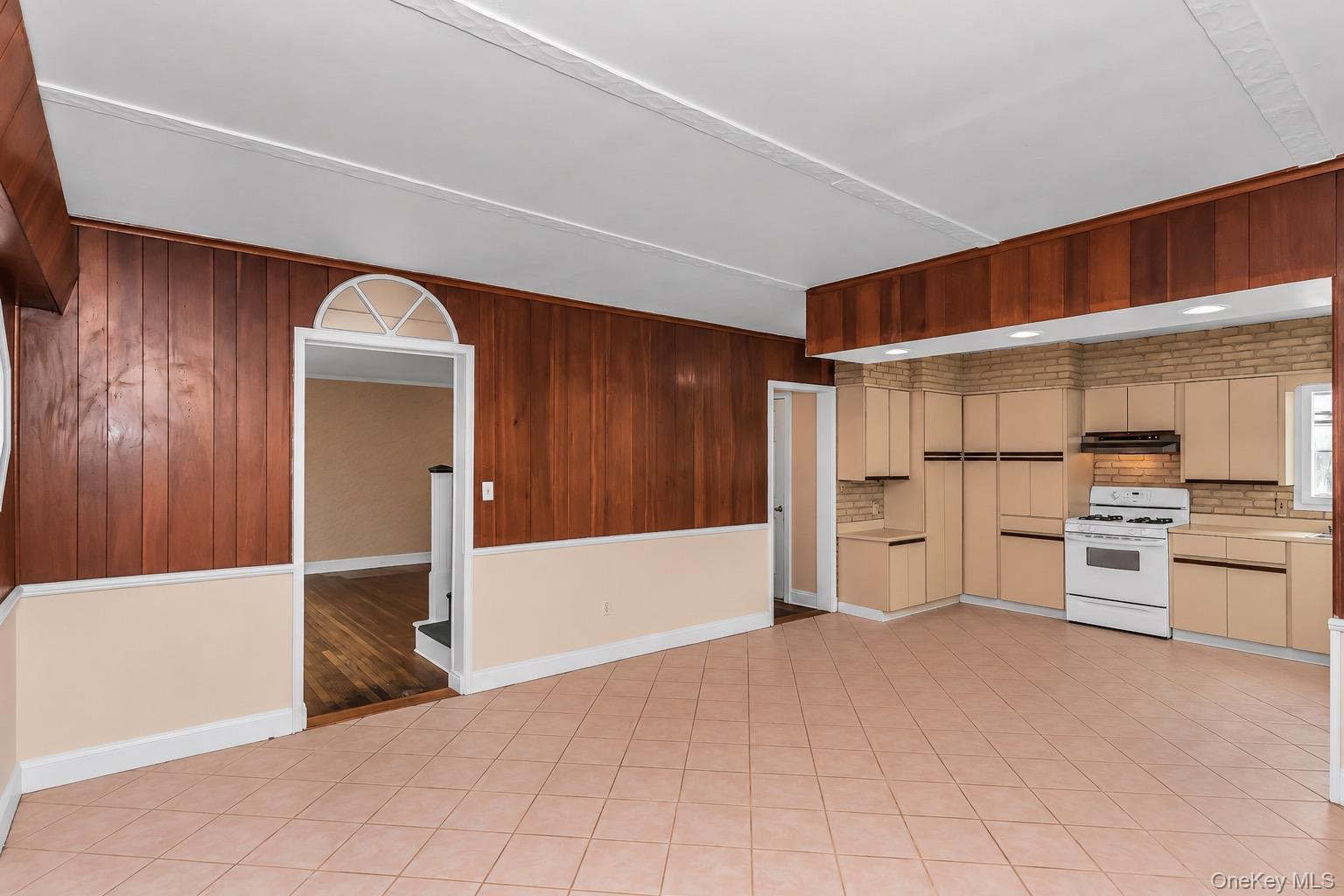 44 Capitol Avenue — photo 10
