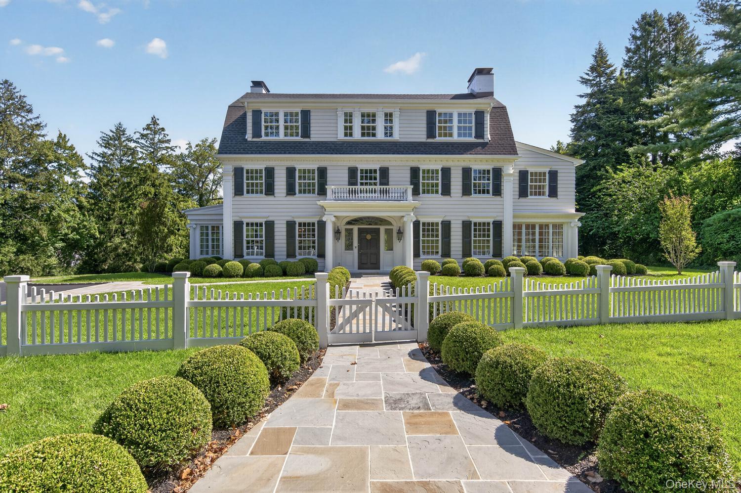 30 Brookside Drive, Manhasset