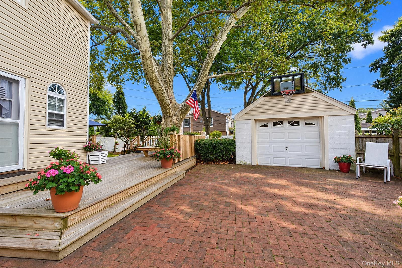 10 Alton Court — photo 22