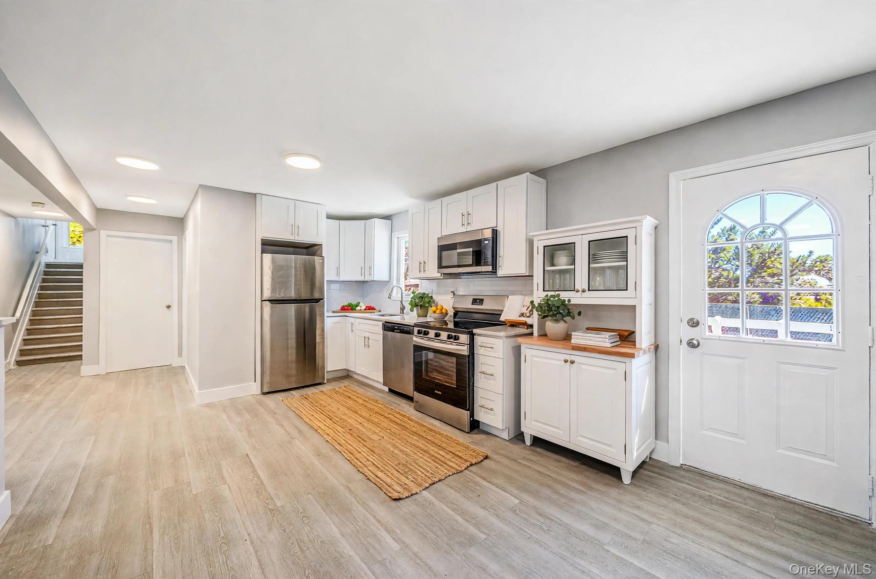 745 Anderson Avenue — photo 13