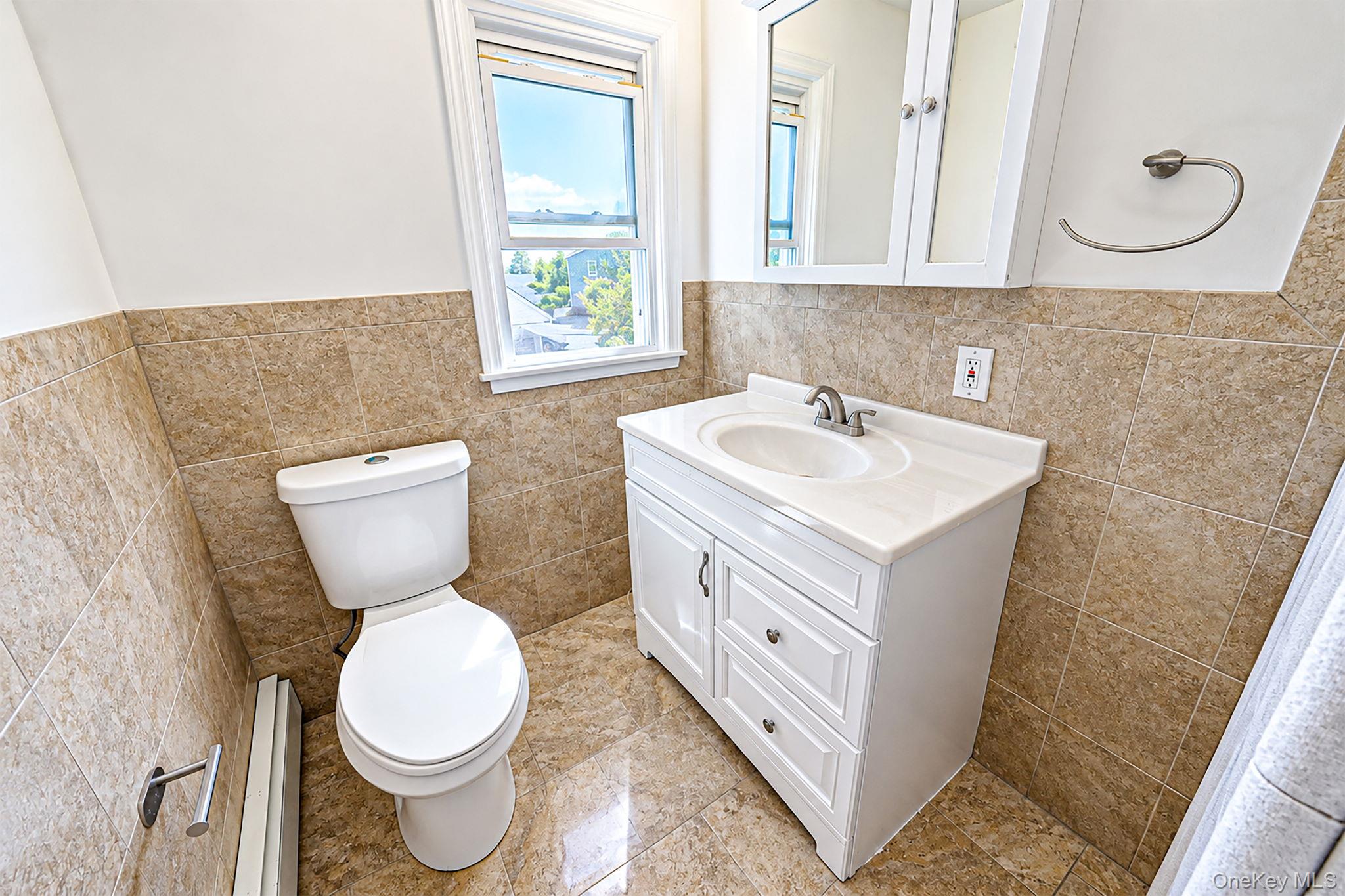 745 Anderson Avenue — photo 27