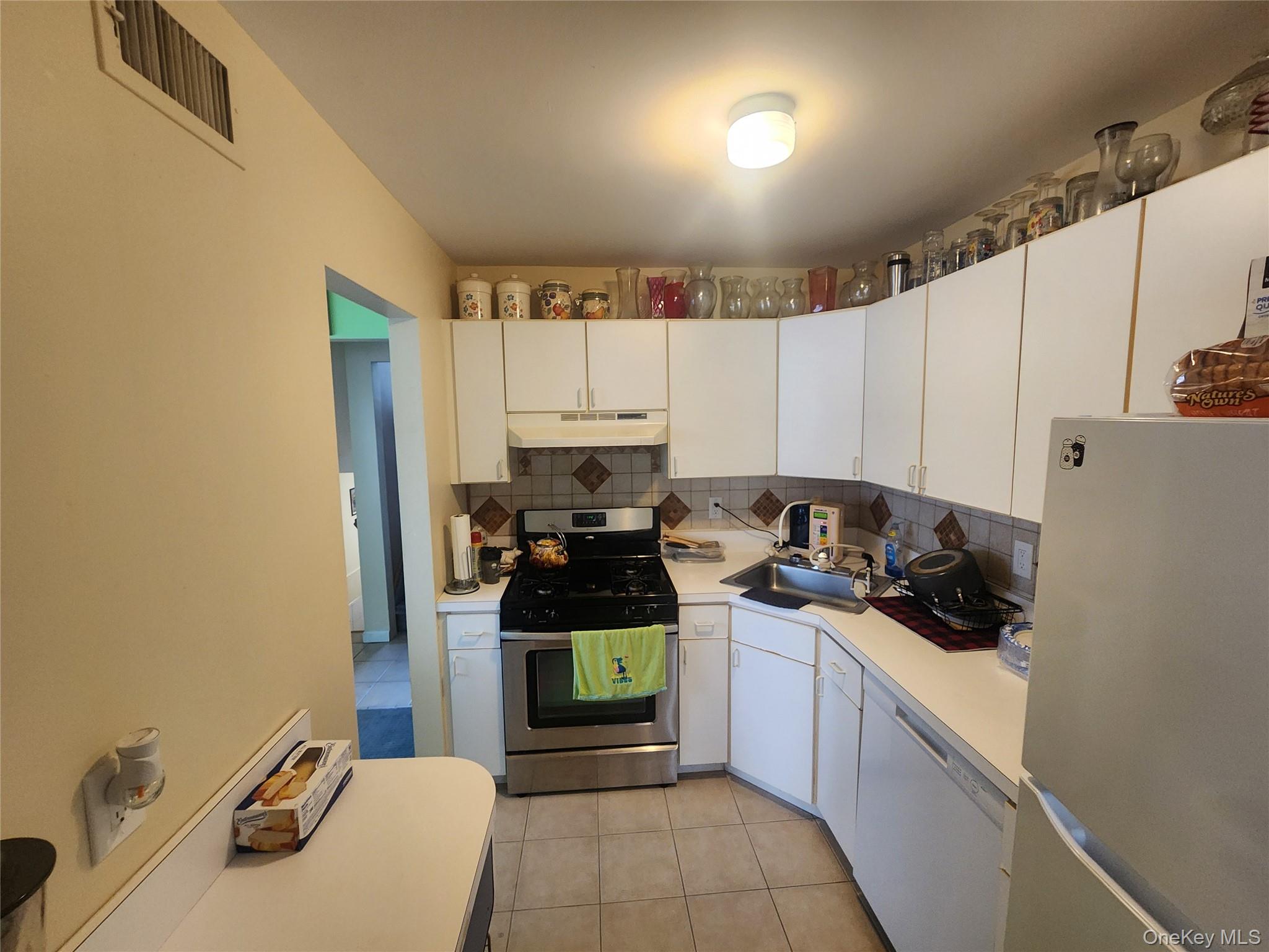 4 Sprucewood Boulevard — photo 9