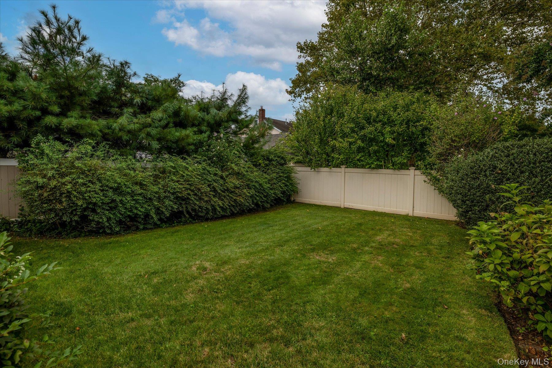 87 Woods Avenue — photo 22