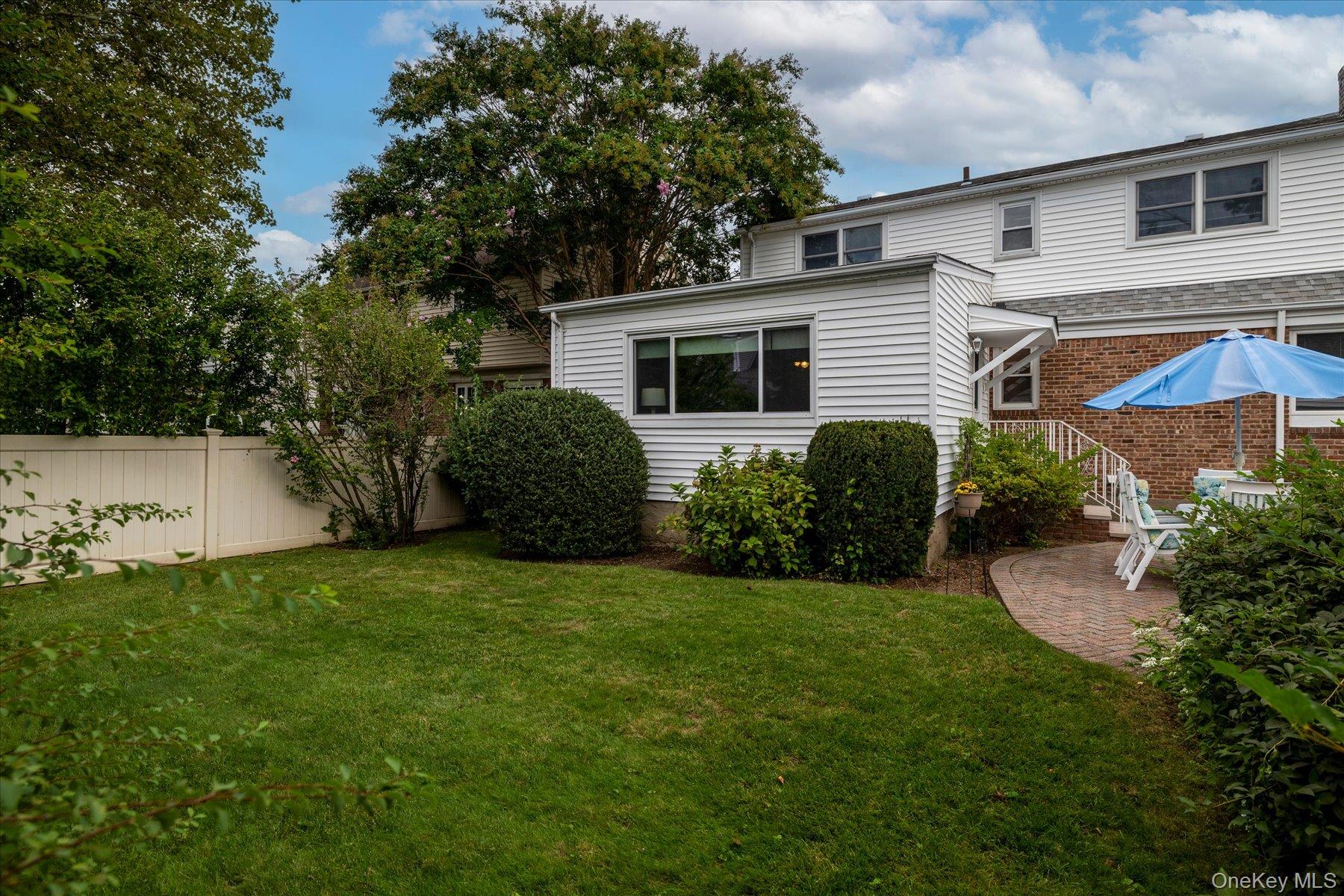 87 Woods Avenue — photo 23