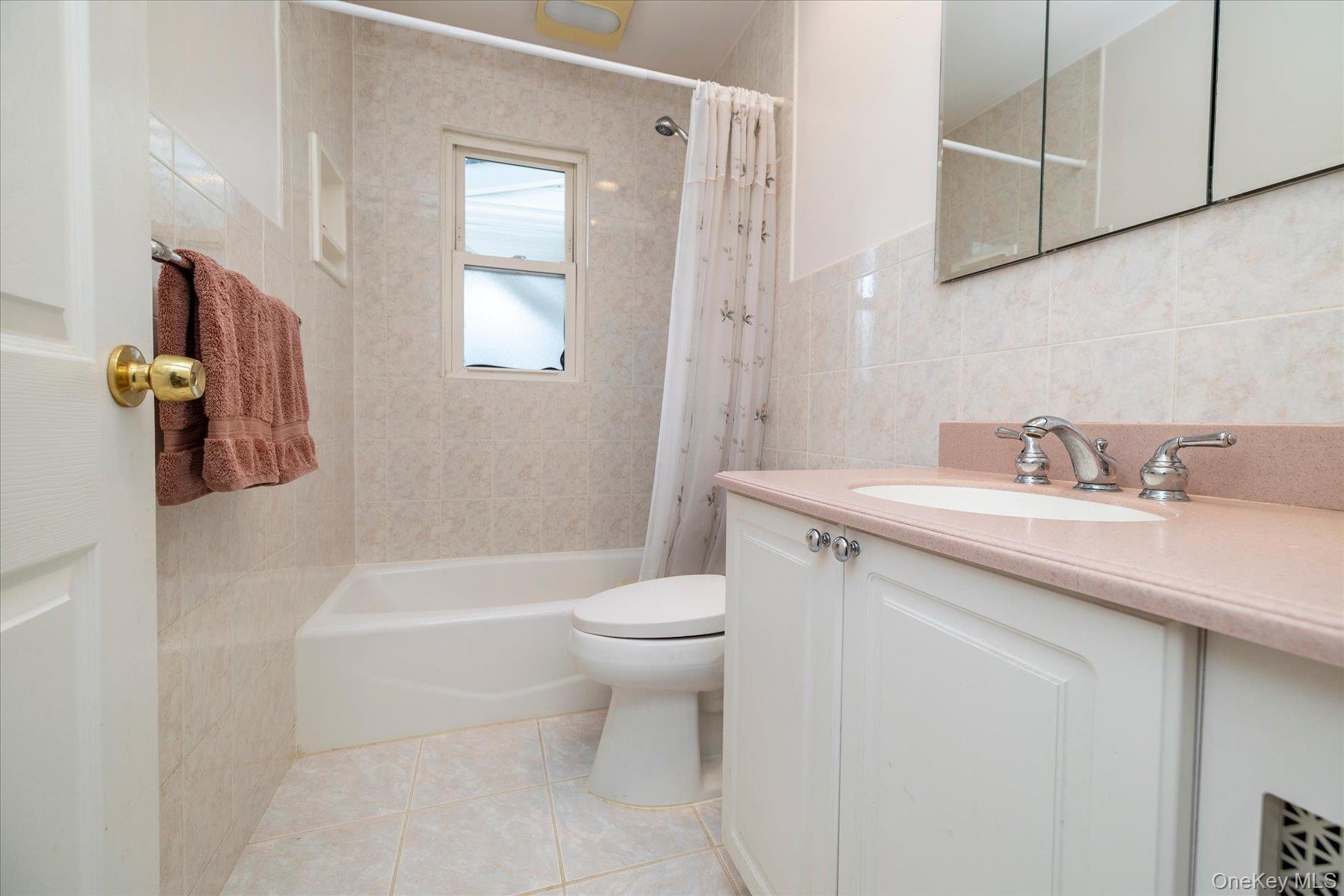 87 Woods Avenue — photo 10