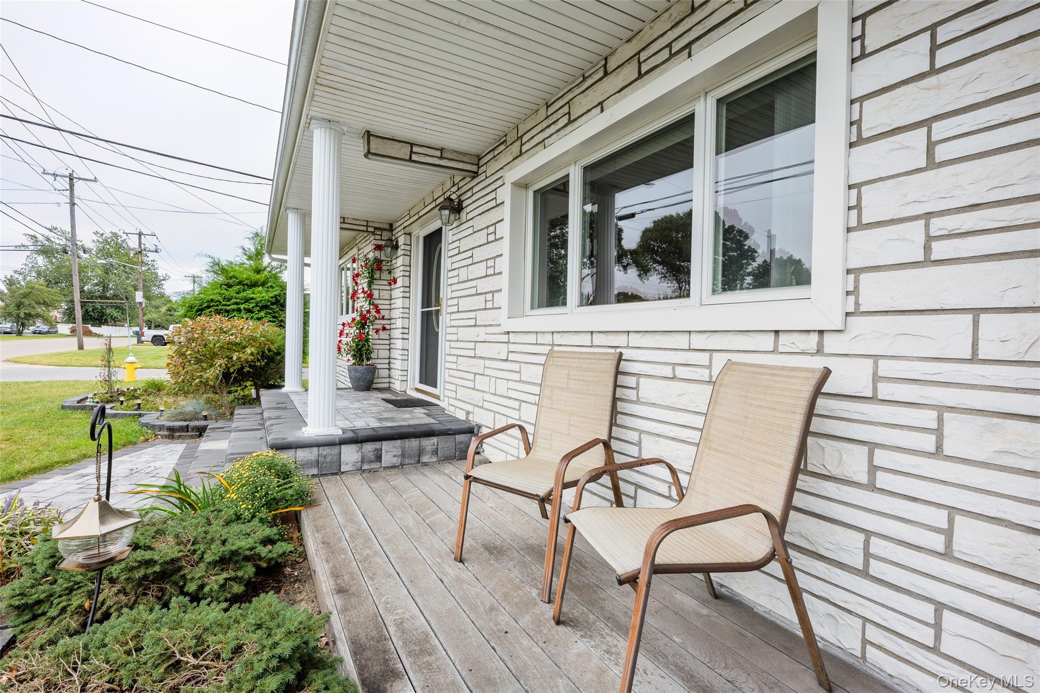 822 Coates Avenue — photo 3