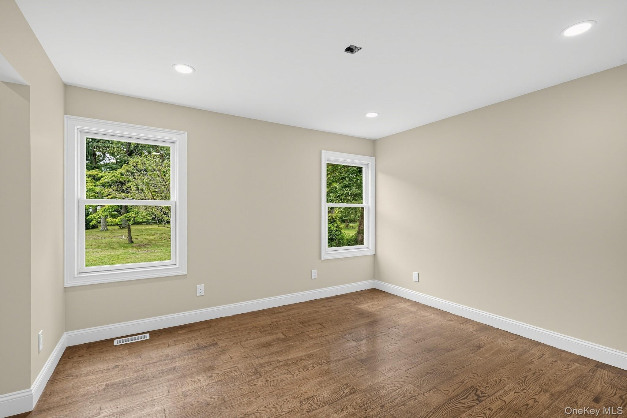 355 Forest Lane — photo 17