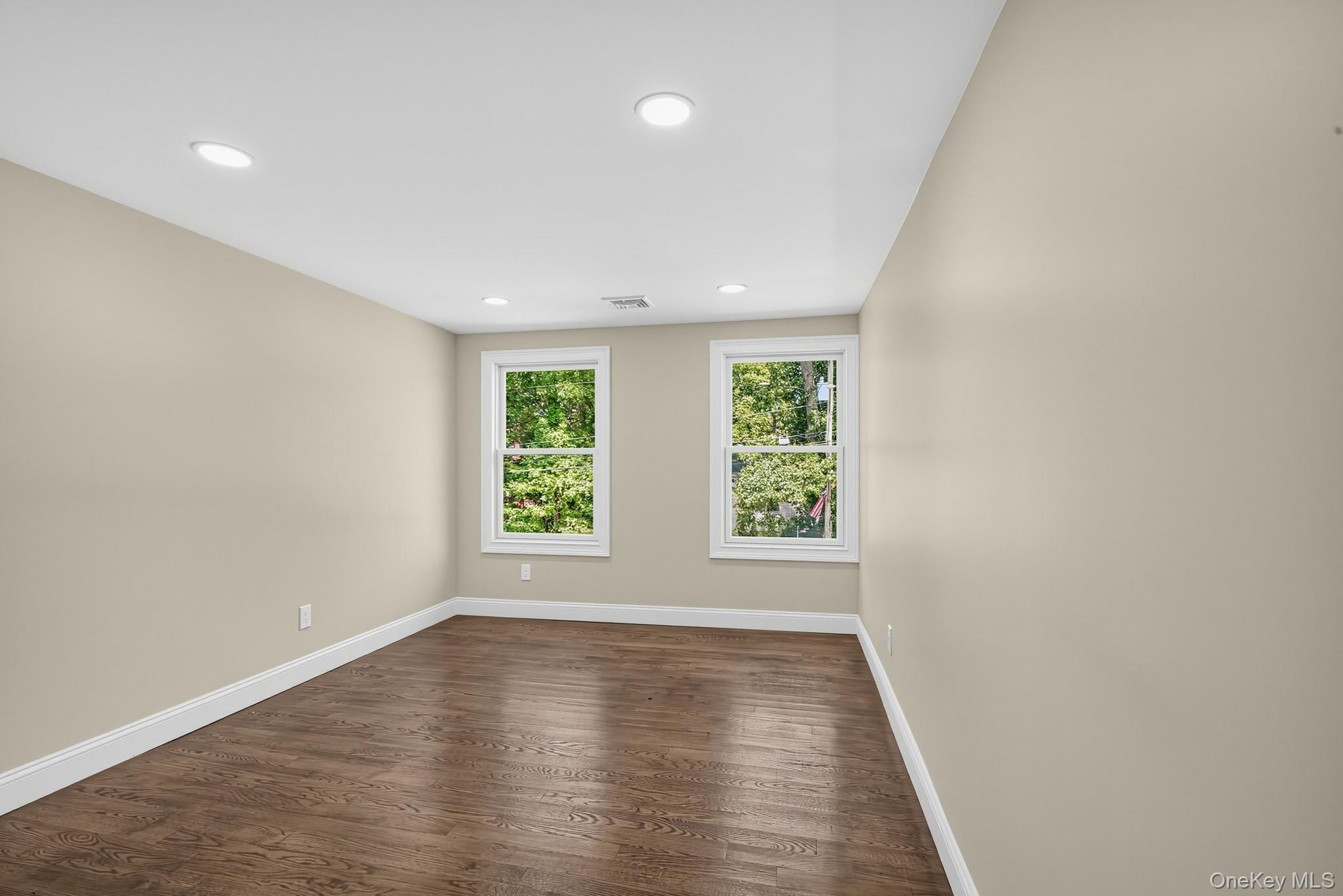 355 Forest Lane — photo 23