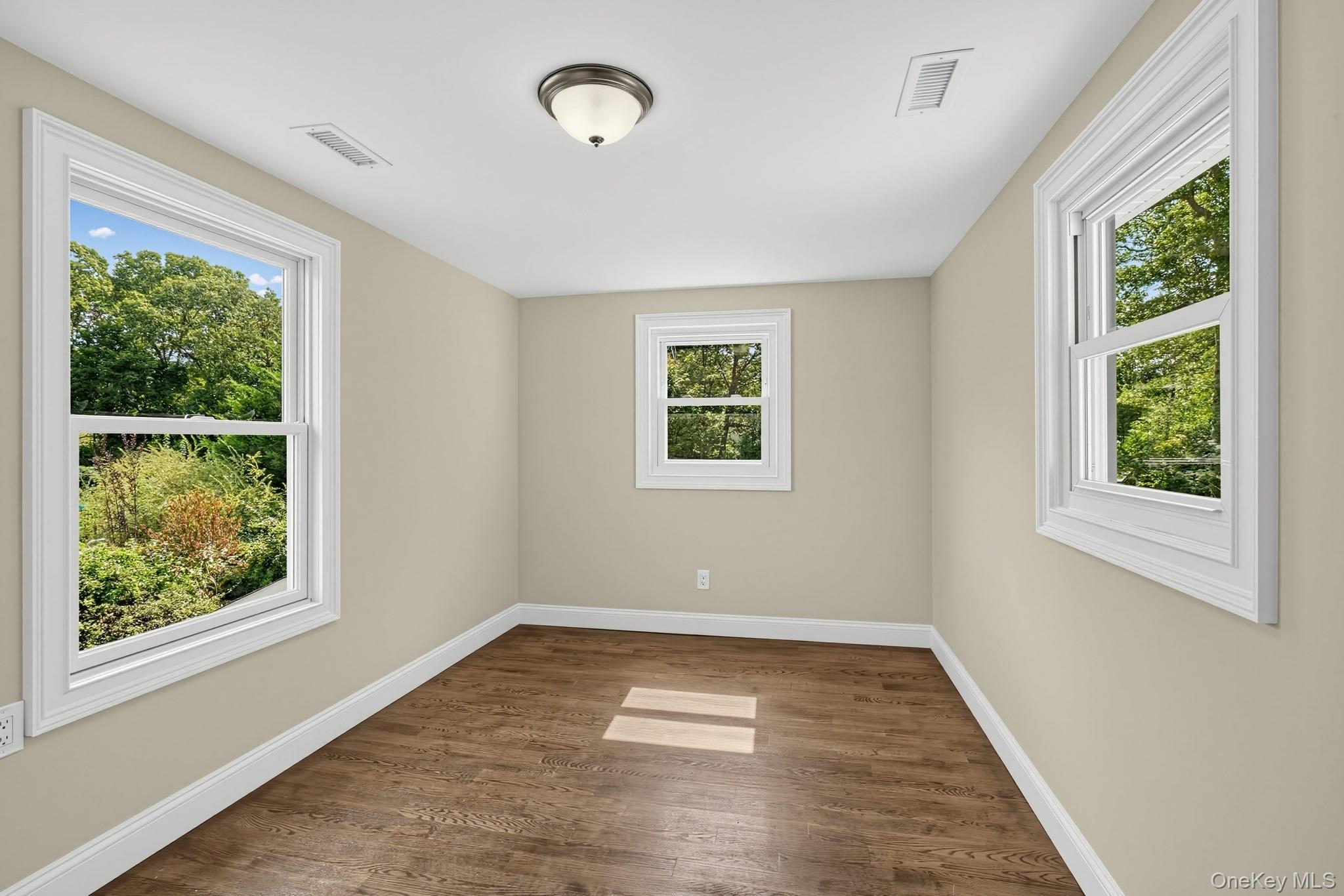 355 Forest Lane — photo 24