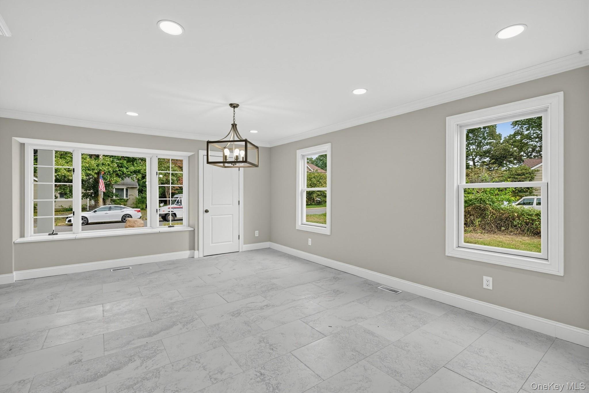 355 Forest Lane — photo 5
