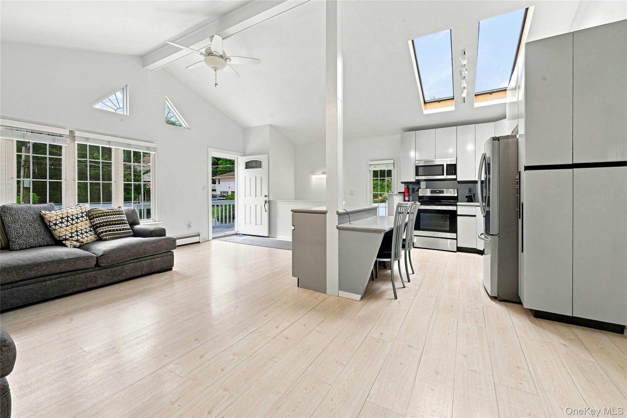128 Walnut Road — photo 4