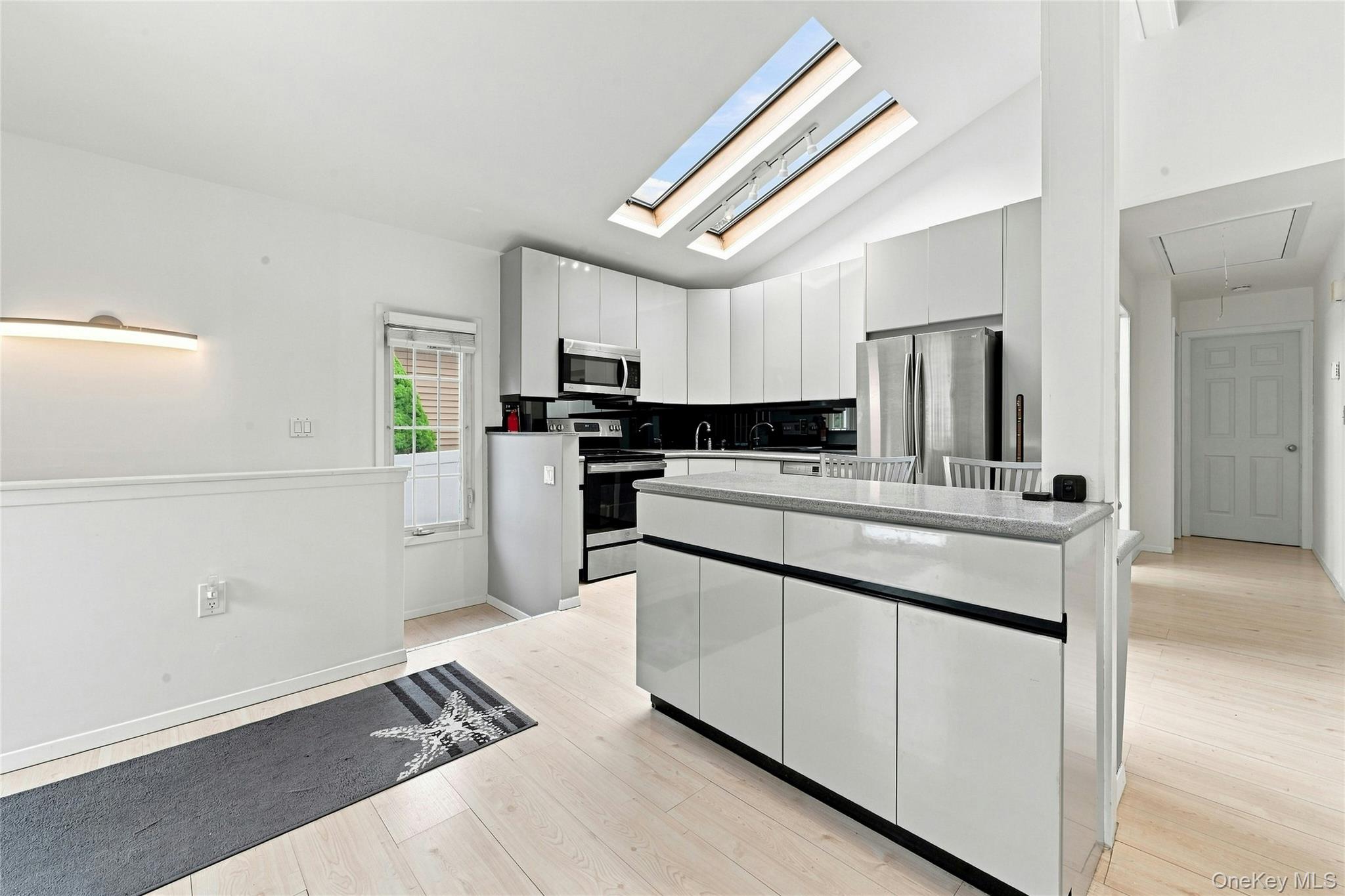 128 Walnut Road — photo 5