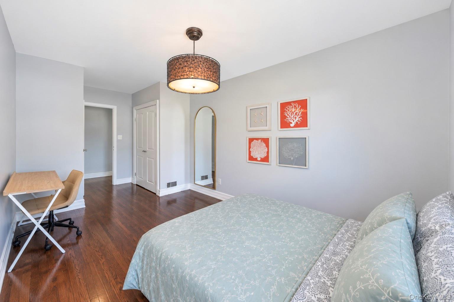 919 Park Court — photo 30