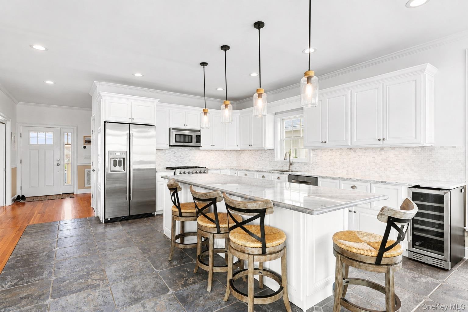 697 Dune Road — photo 8