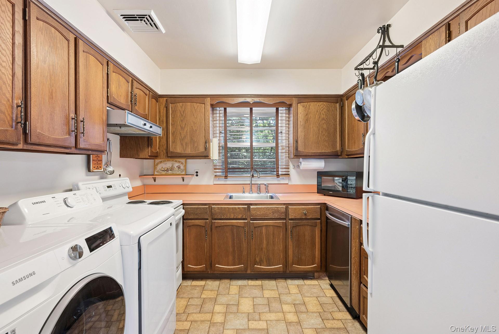 6 Surf Drive — photo 17