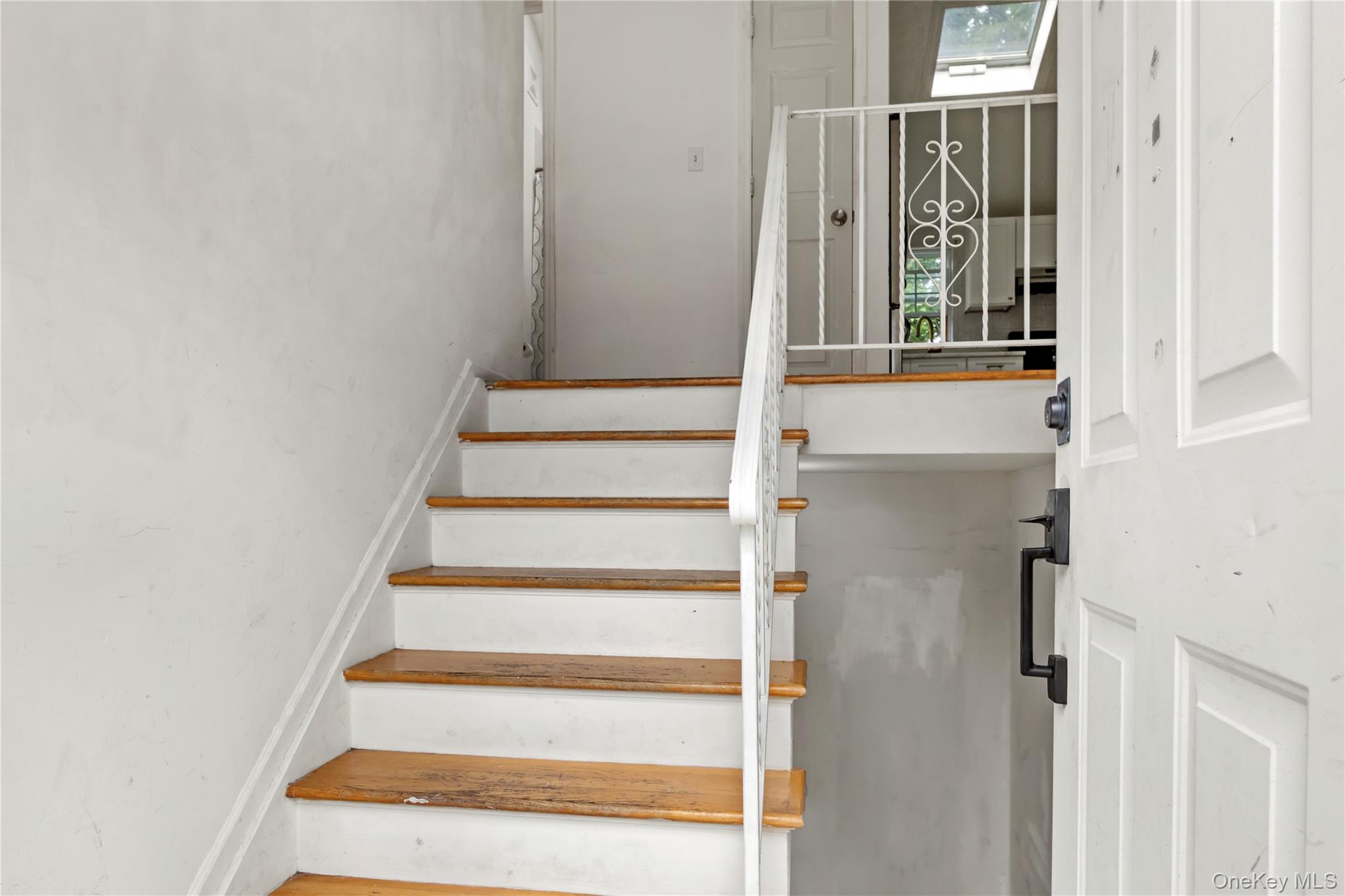 1056 Arthur Street — photo 23
