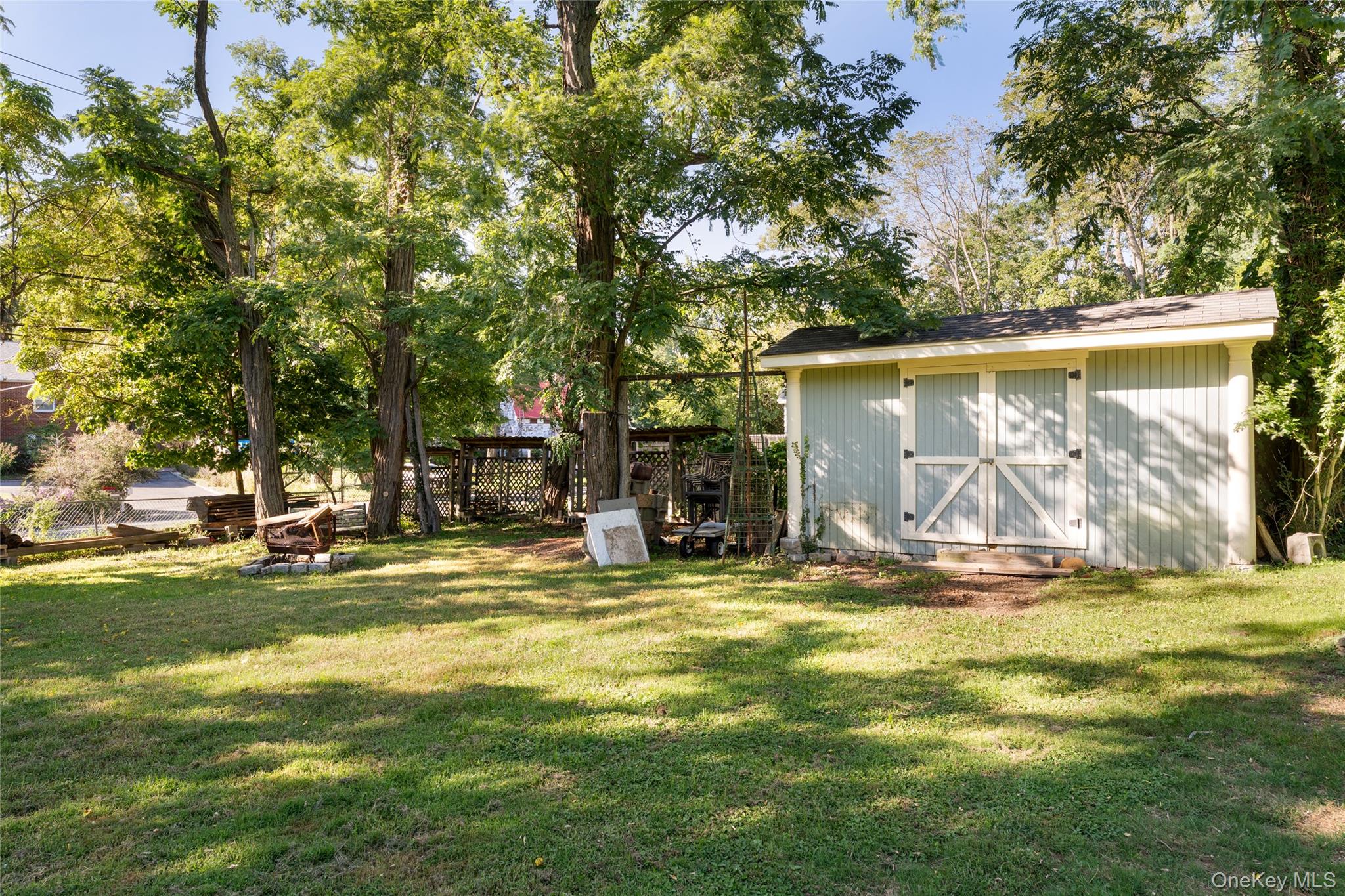 4 Acacia Road — photo 39