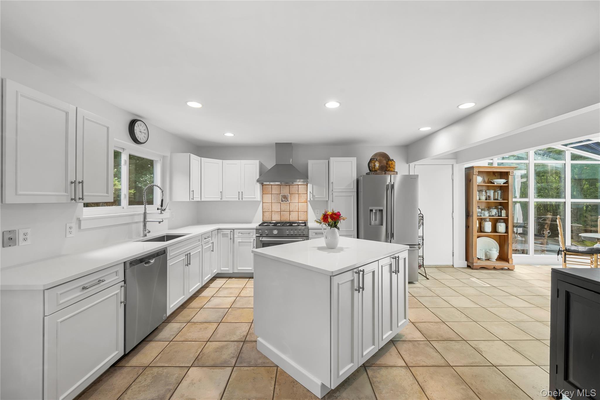 956 Millstone Road — photo 32