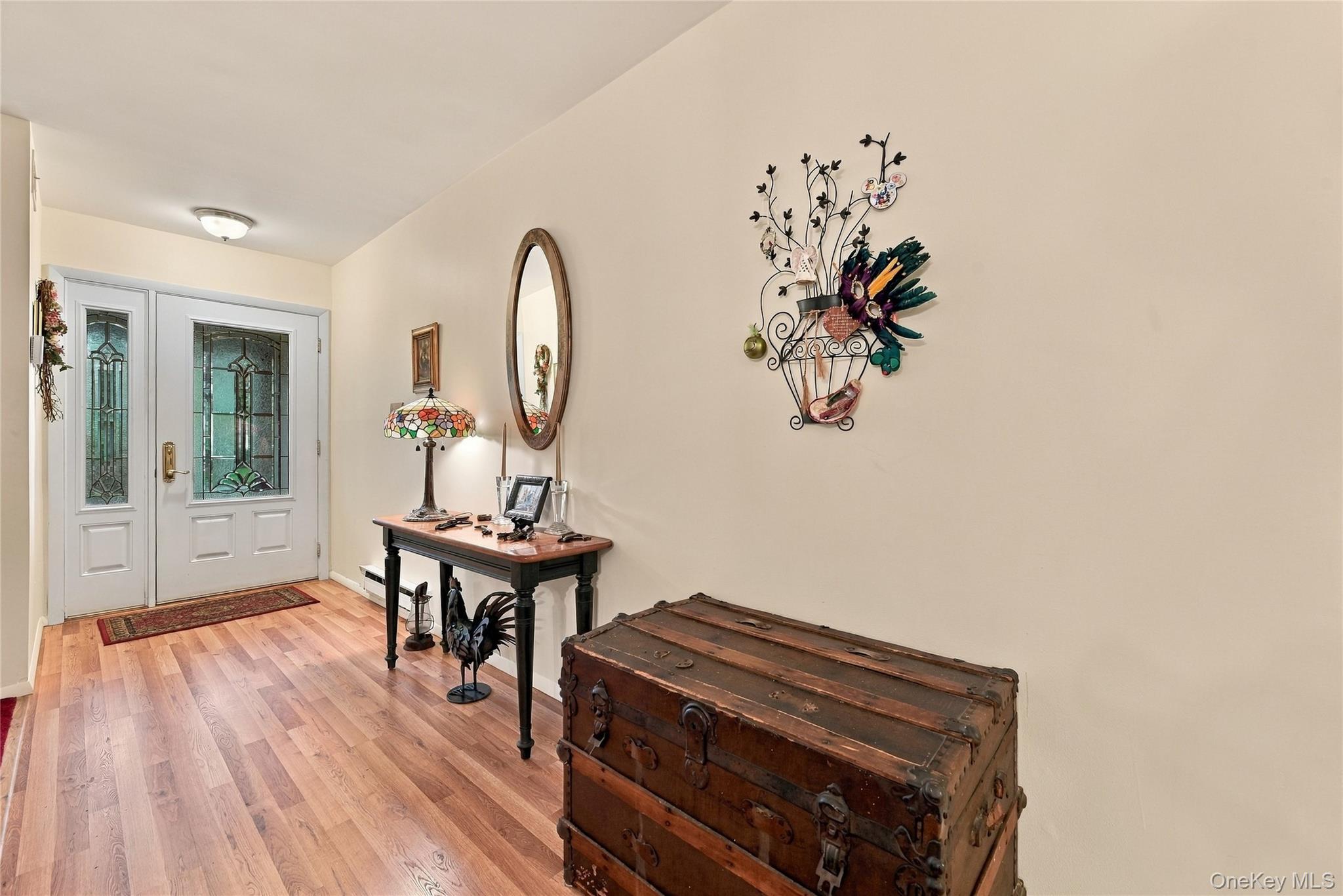 473 Stratford Lane — photo 3