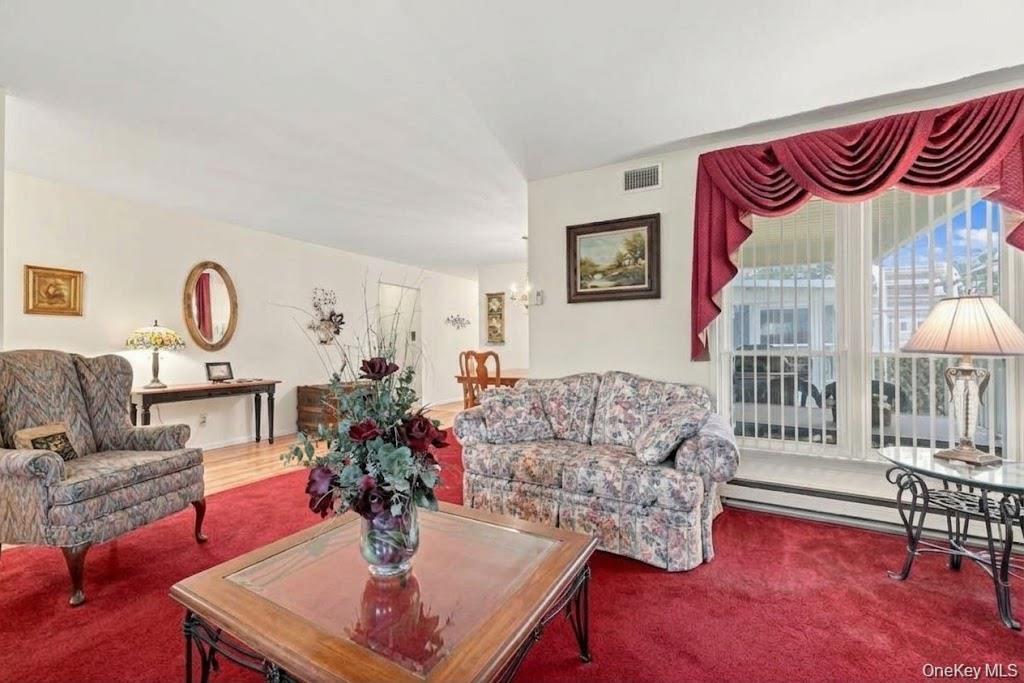 473 Stratford Lane — photo 4