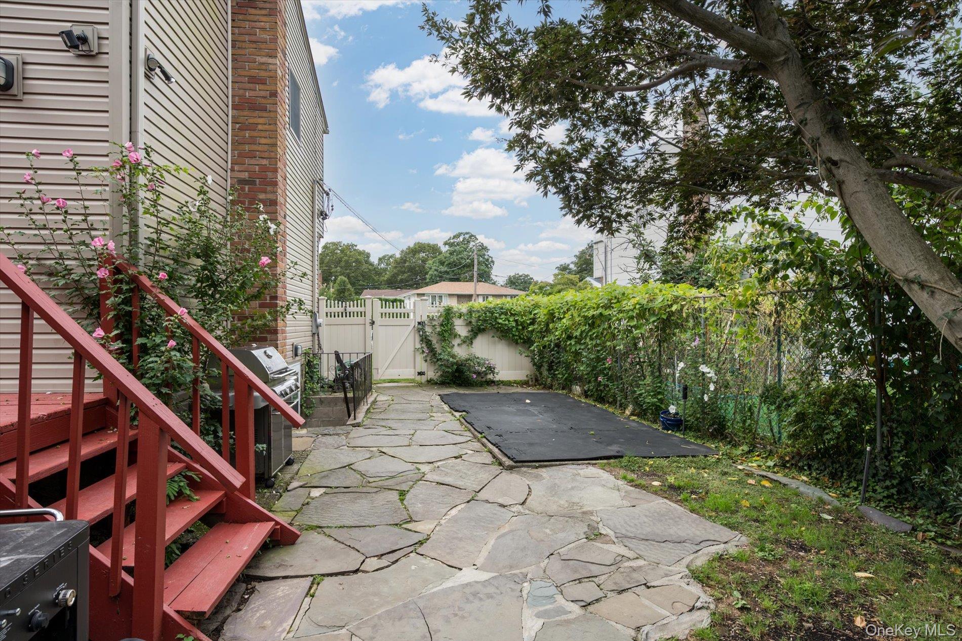 73 Anndom Court — photo 31