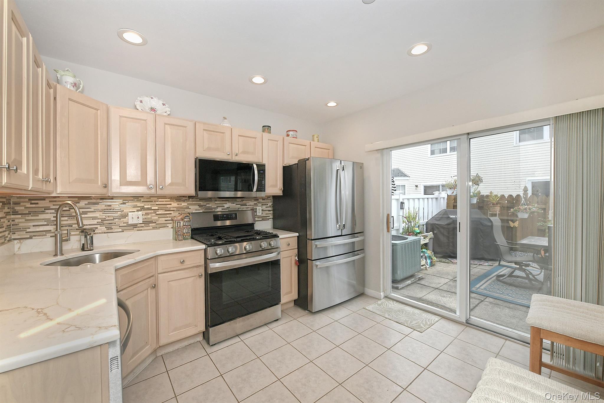 8 Lavern Drive — photo 13