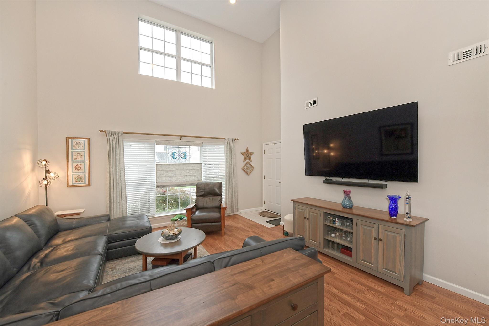 8 Lavern Drive — photo 10