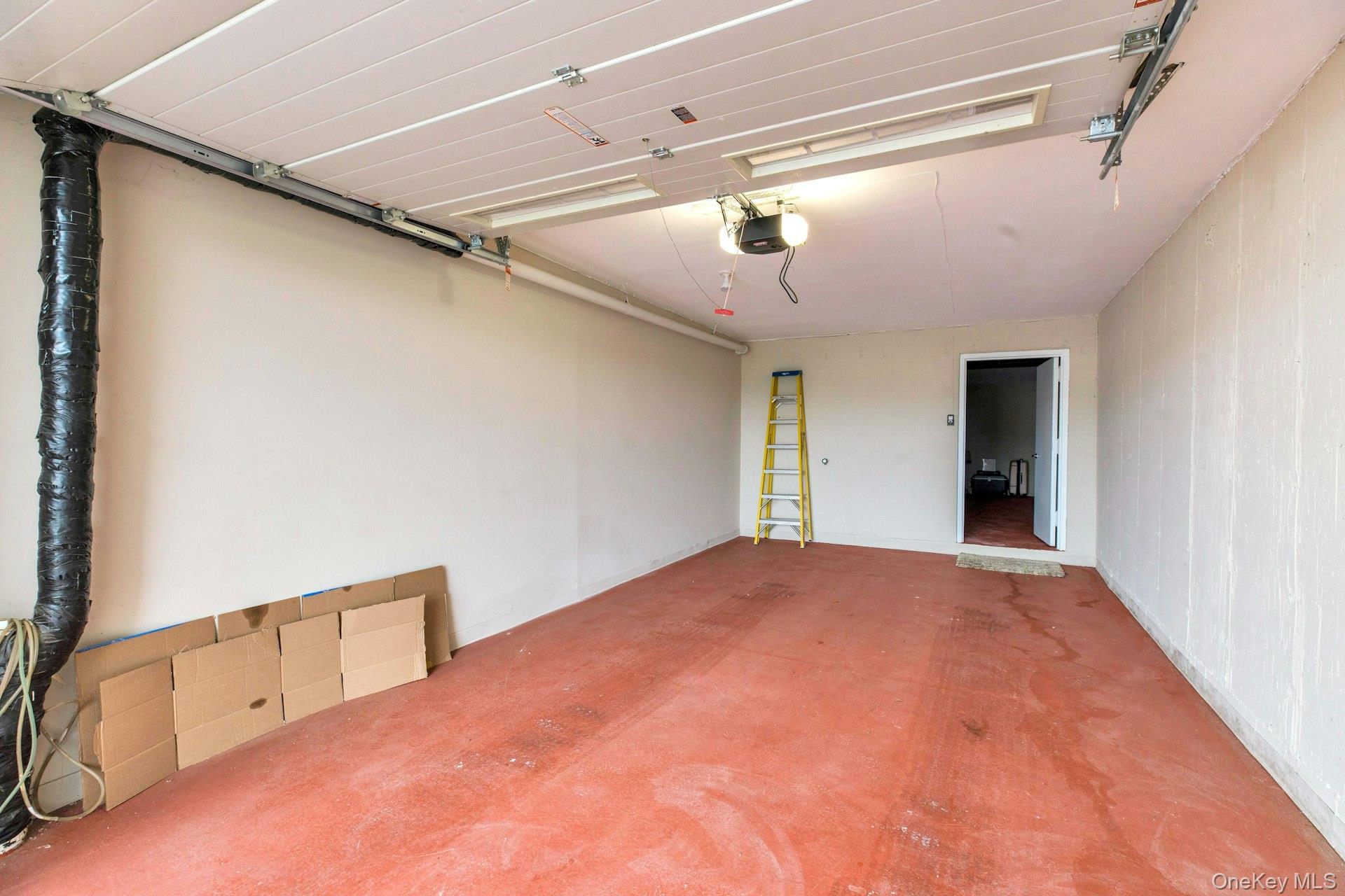 3104 Bluffs Drive — photo 25
