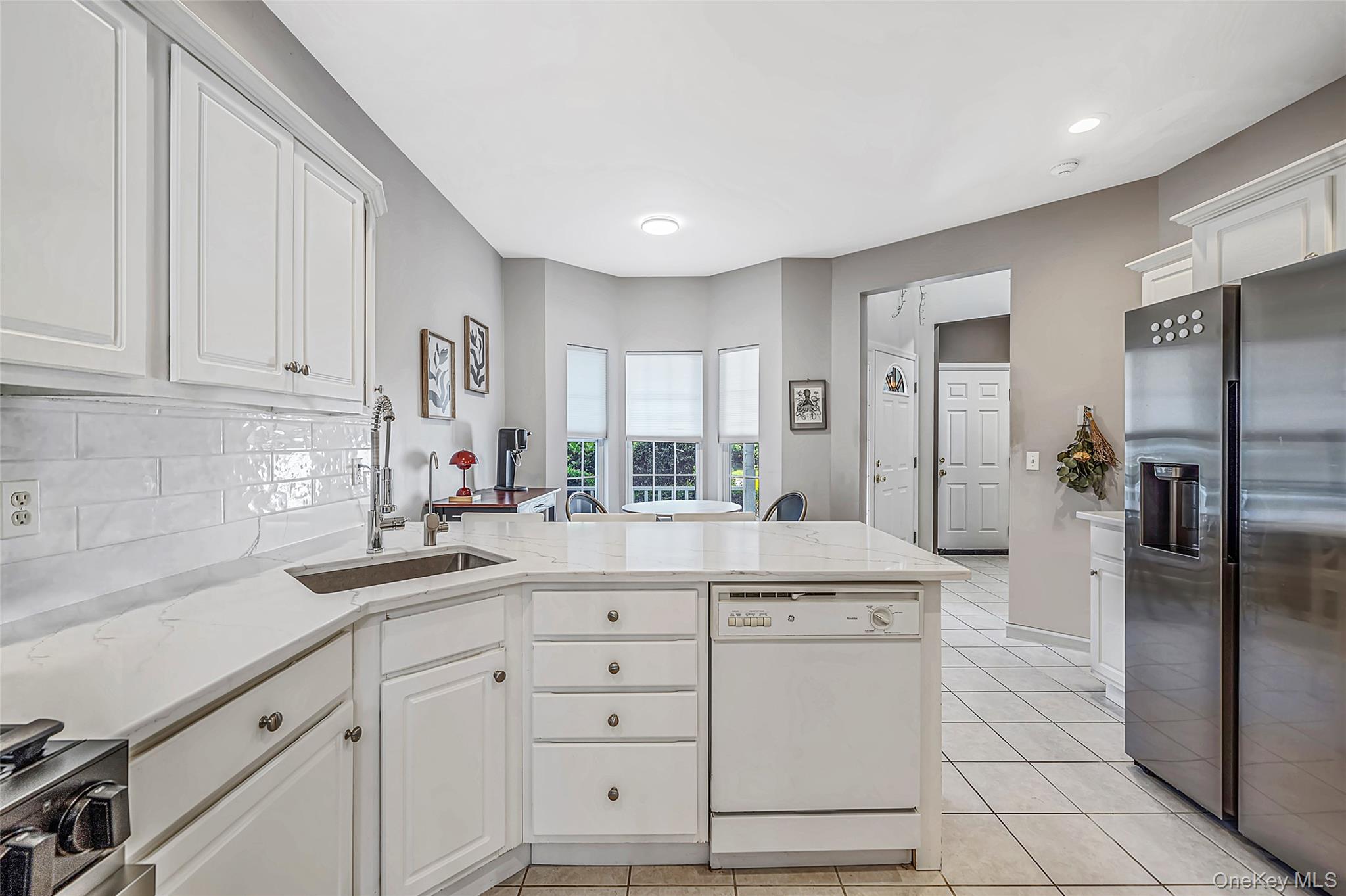 23 Willow Wood Drive — photo 8