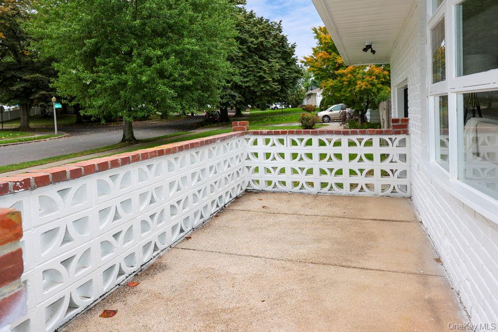 21 Dewey Road — photo 3