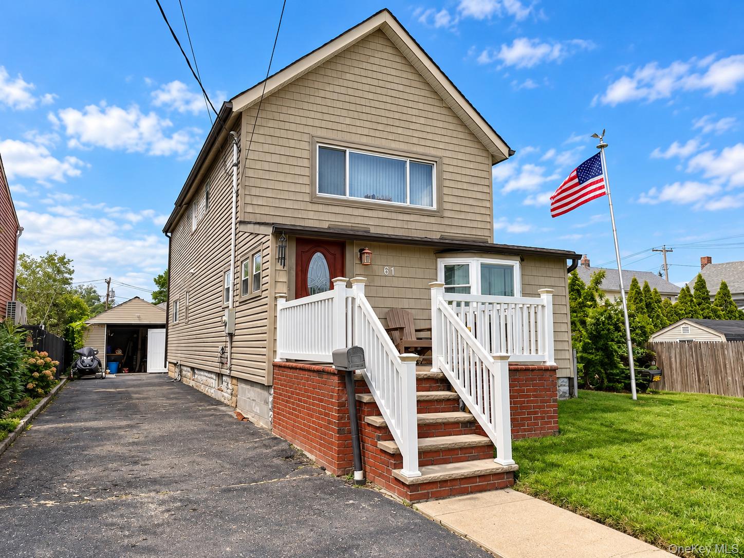 61 5th Avenue, East Rockaway