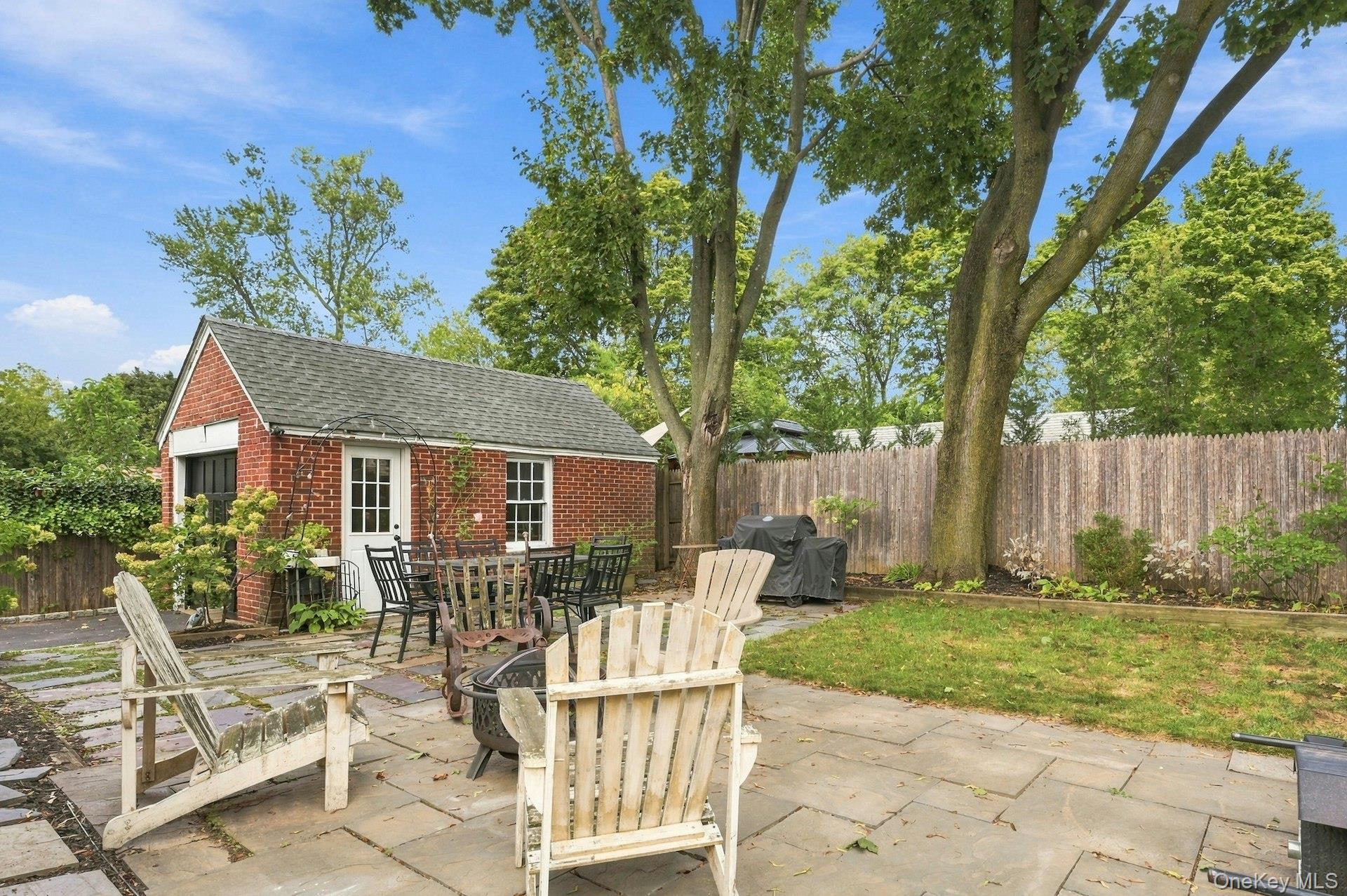 116 Wyman Avenue — photo 36