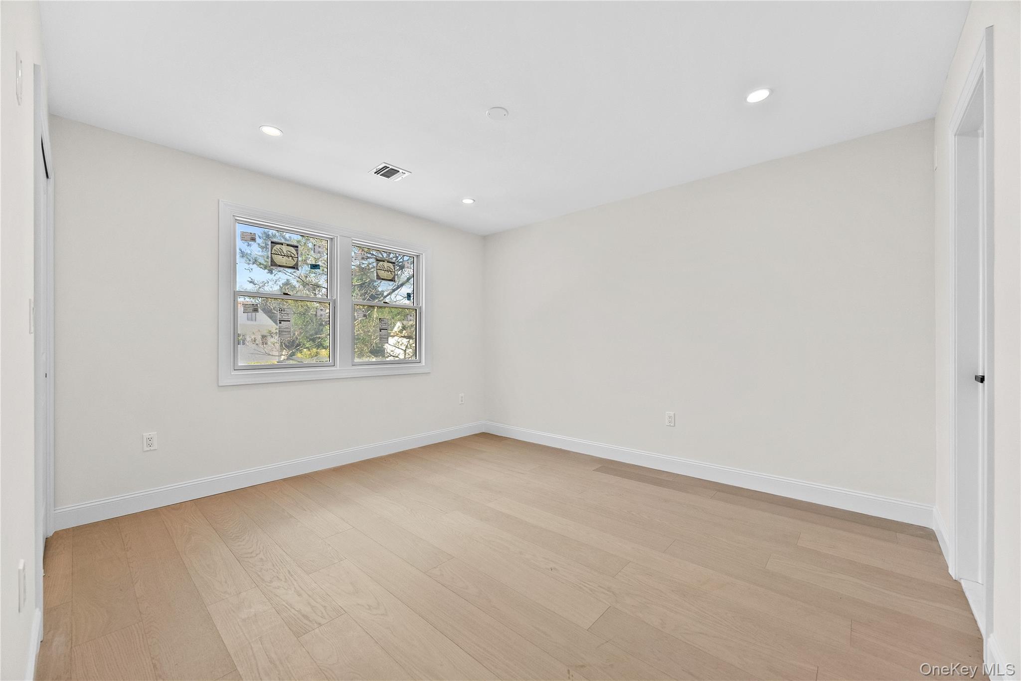 2 CIRCLE Drive — photo 28