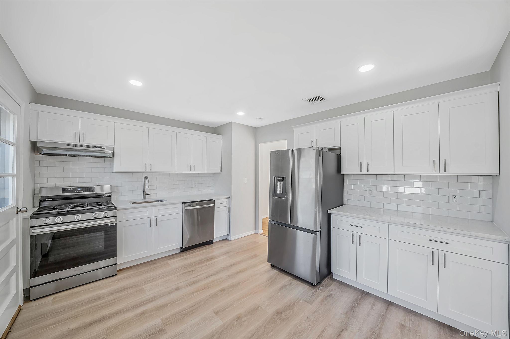 3 Richlee Drive — photo 12