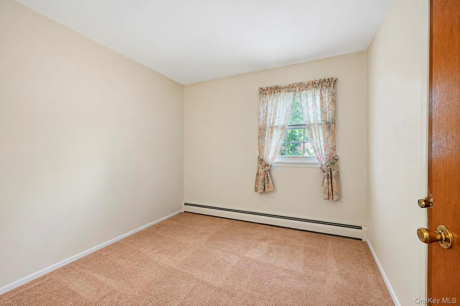 355 Islip Boulevard — photo 26