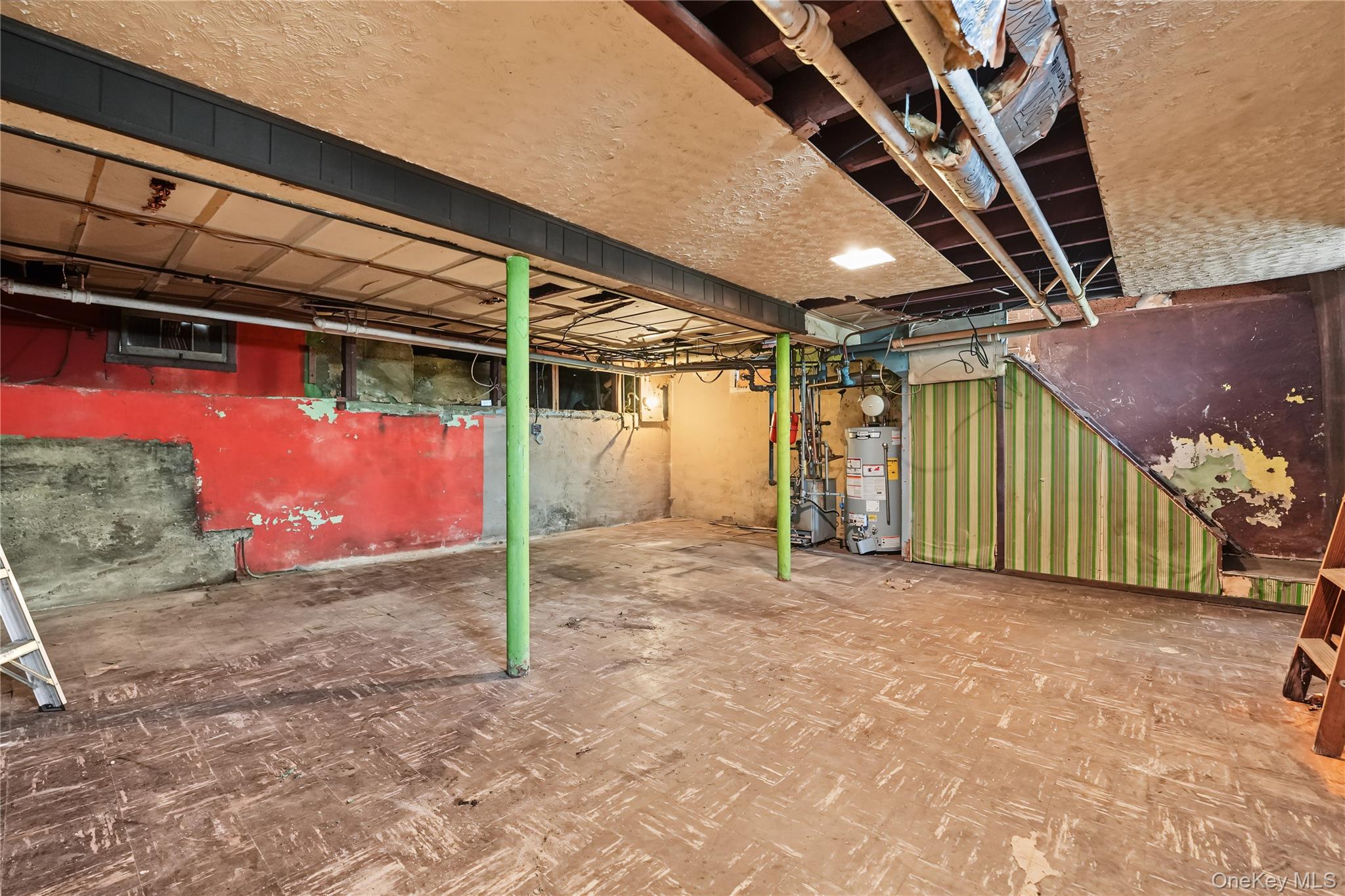 2 Willett Avenue — photo 13