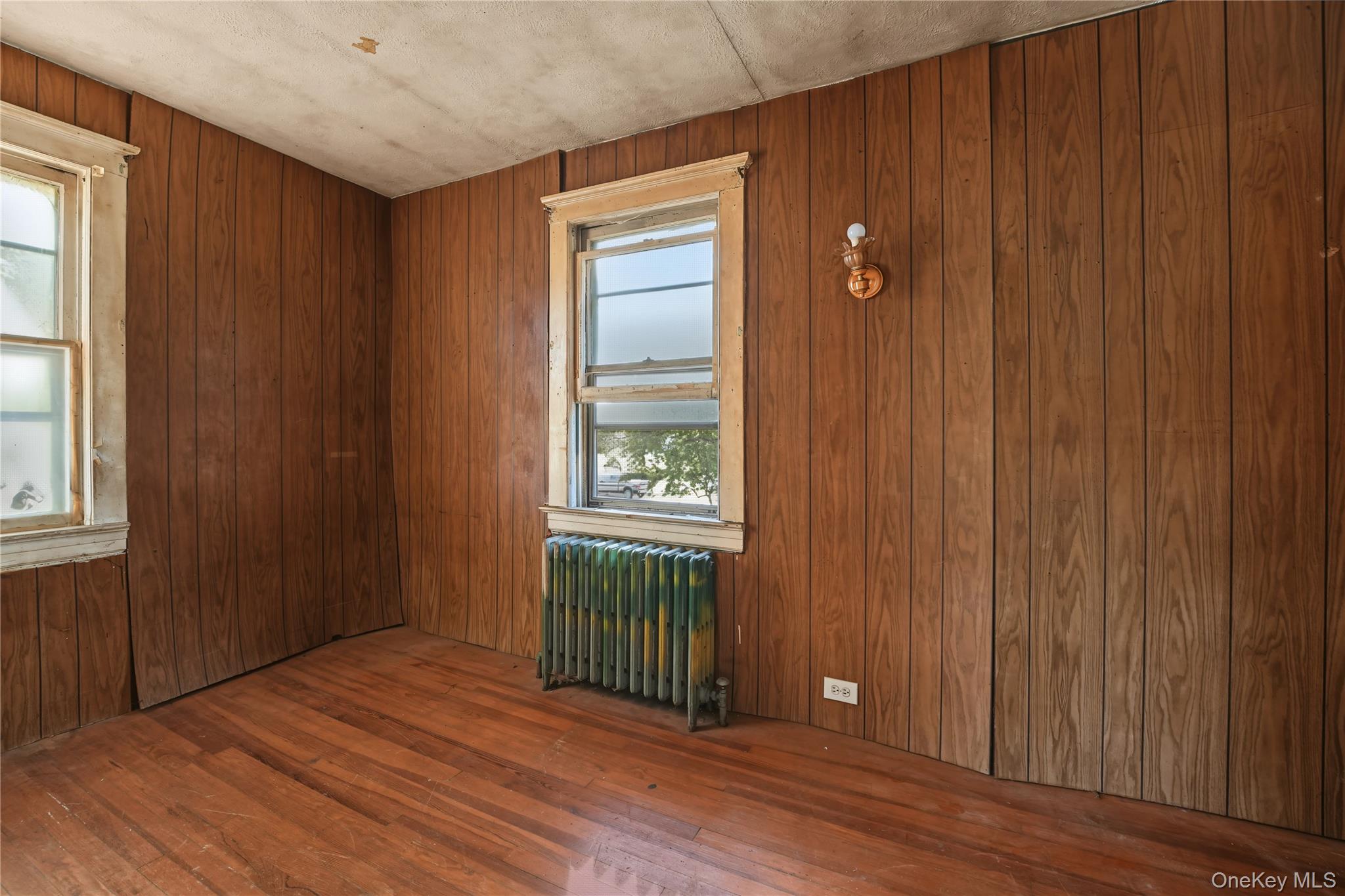 2 Willett Avenue — photo 17