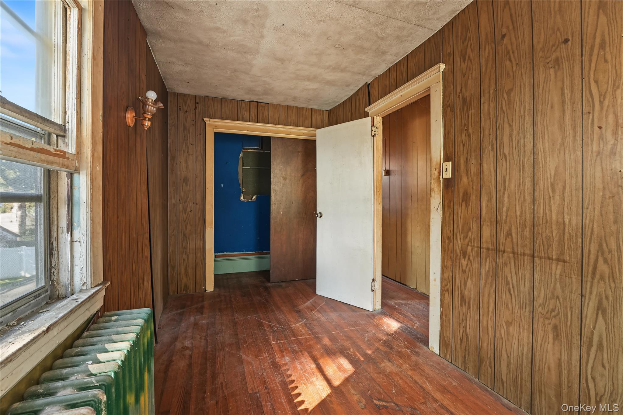 2 Willett Avenue — photo 18
