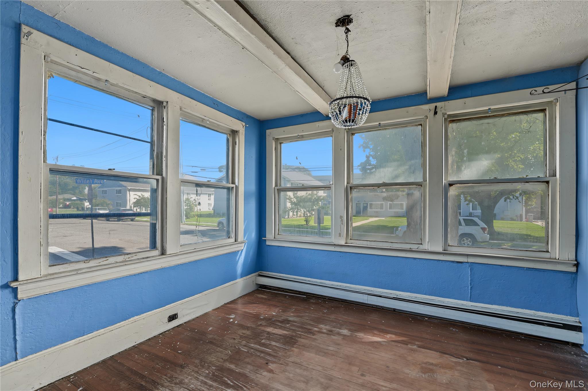 2 Willett Avenue — photo 6