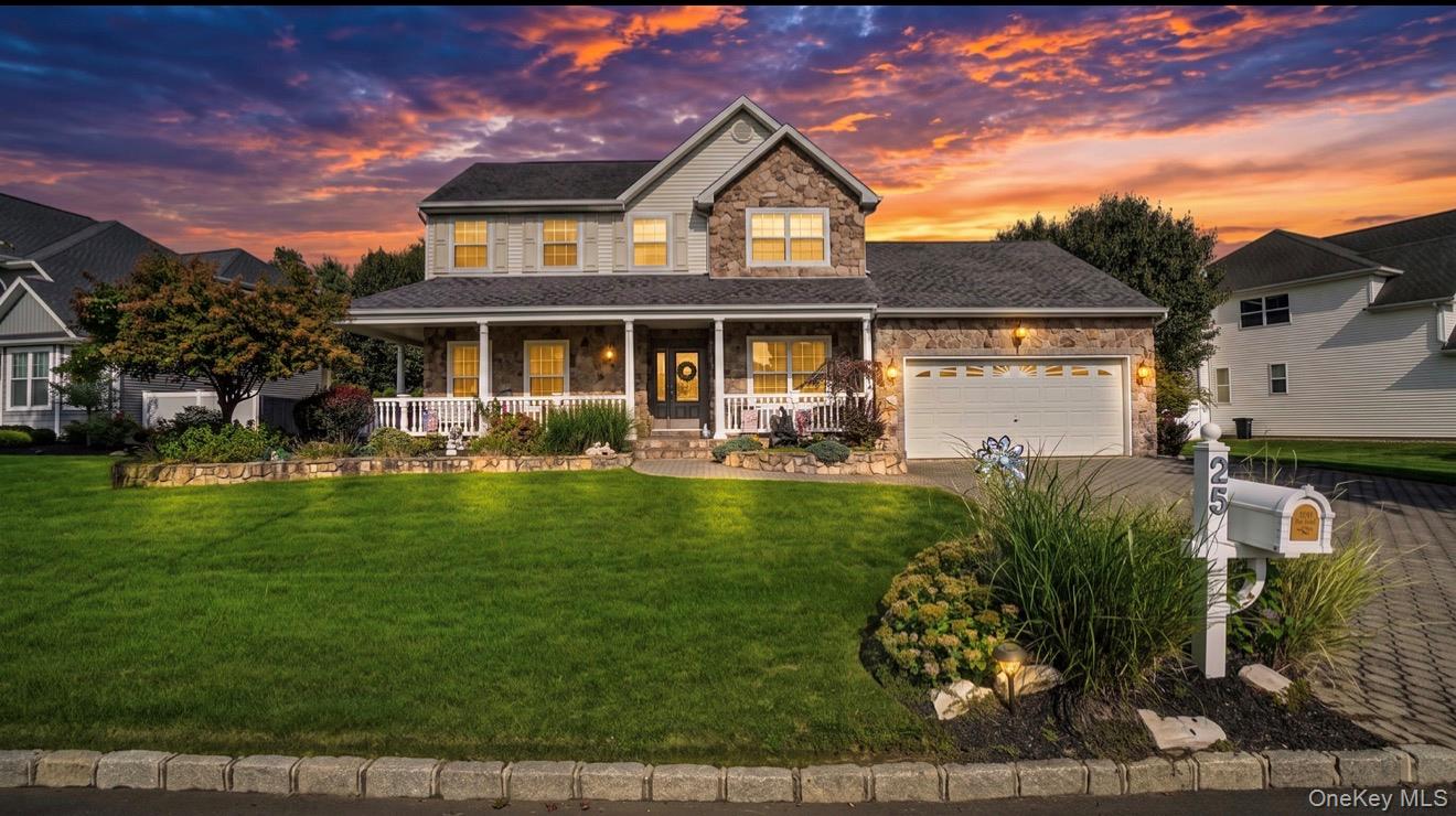 25 Laurel Lane, Holtsville