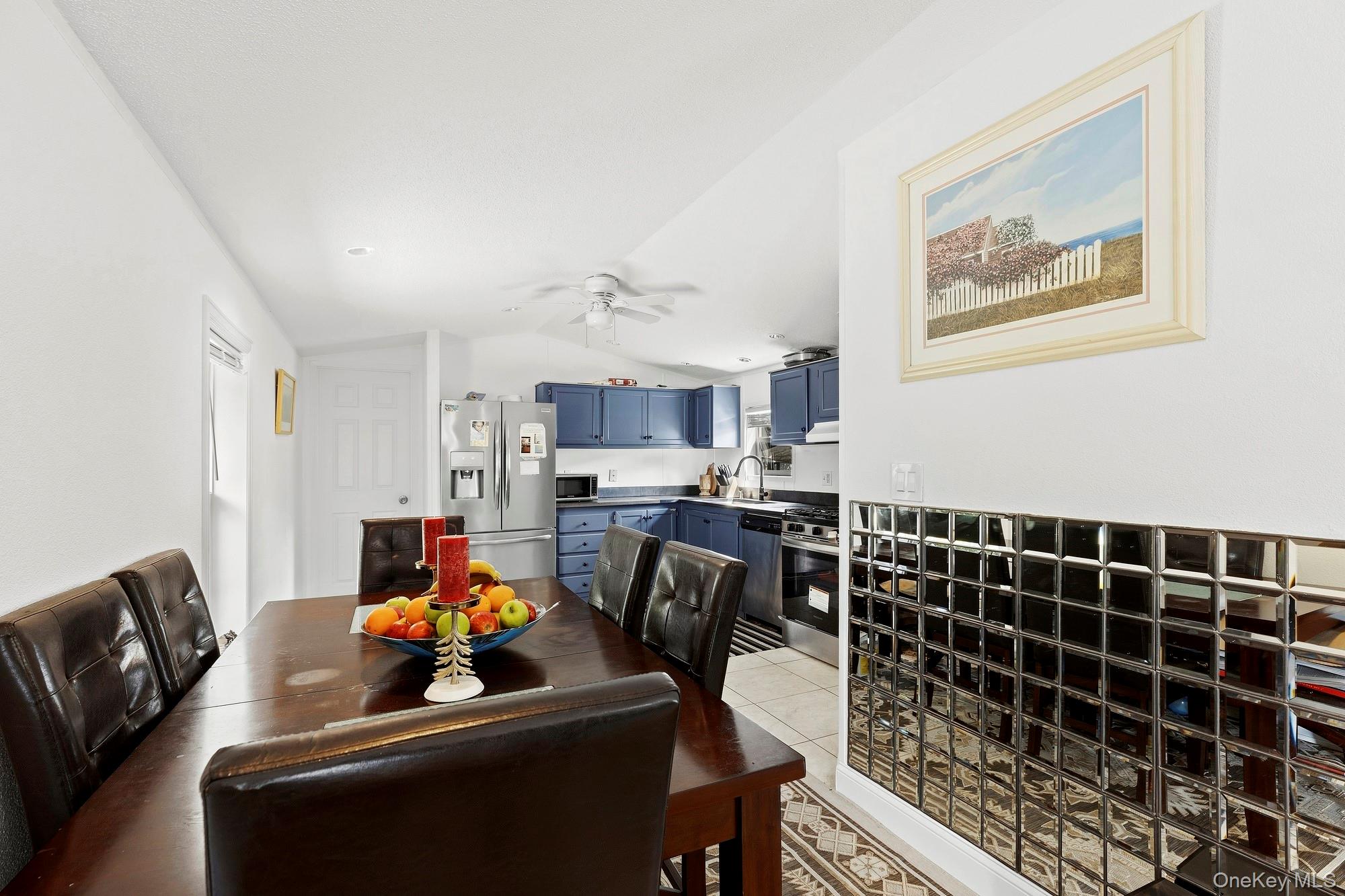 105 Oakview Hwy #180 — photo 3