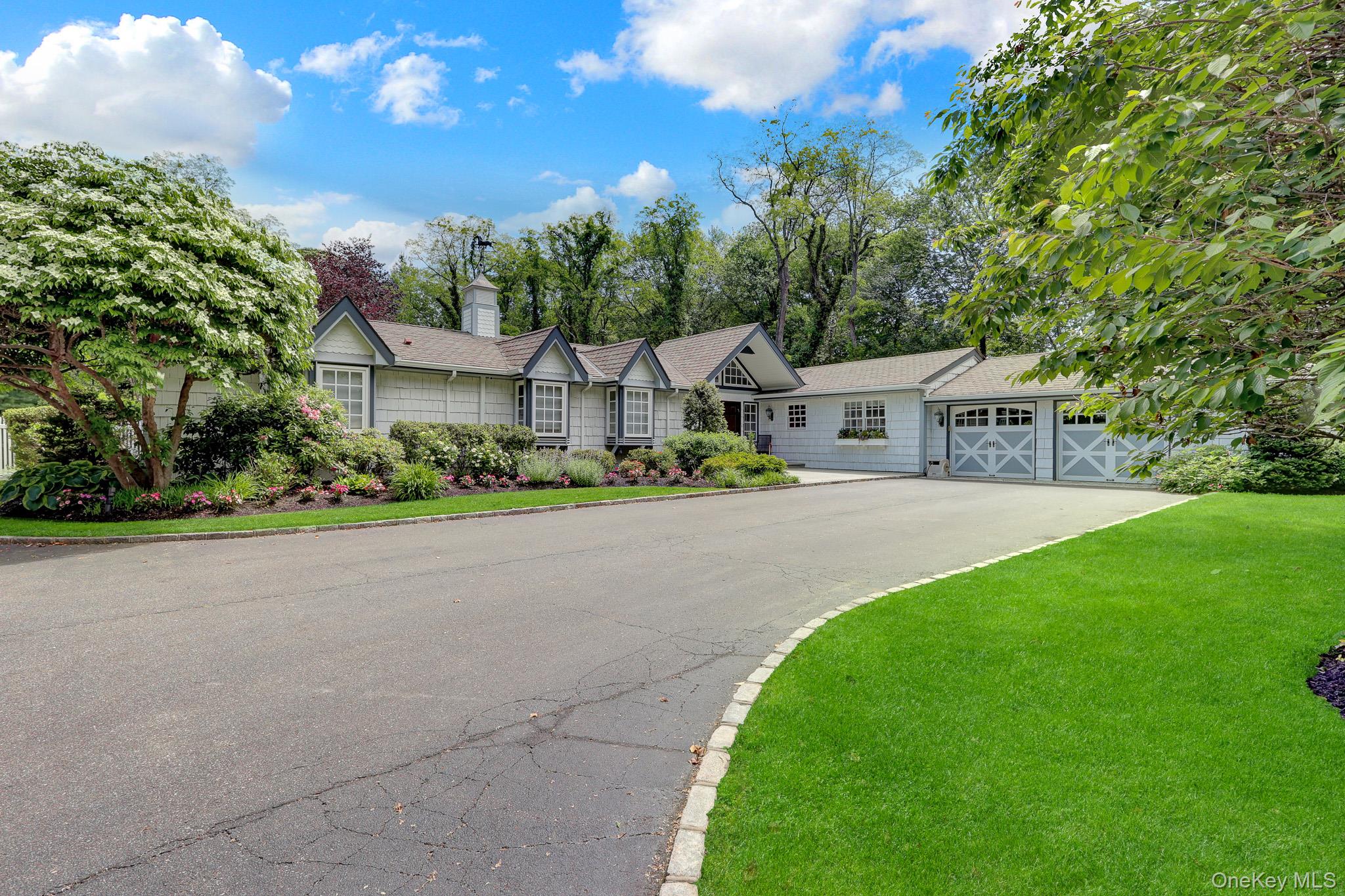 14 Horse Hill Road, Brookville
